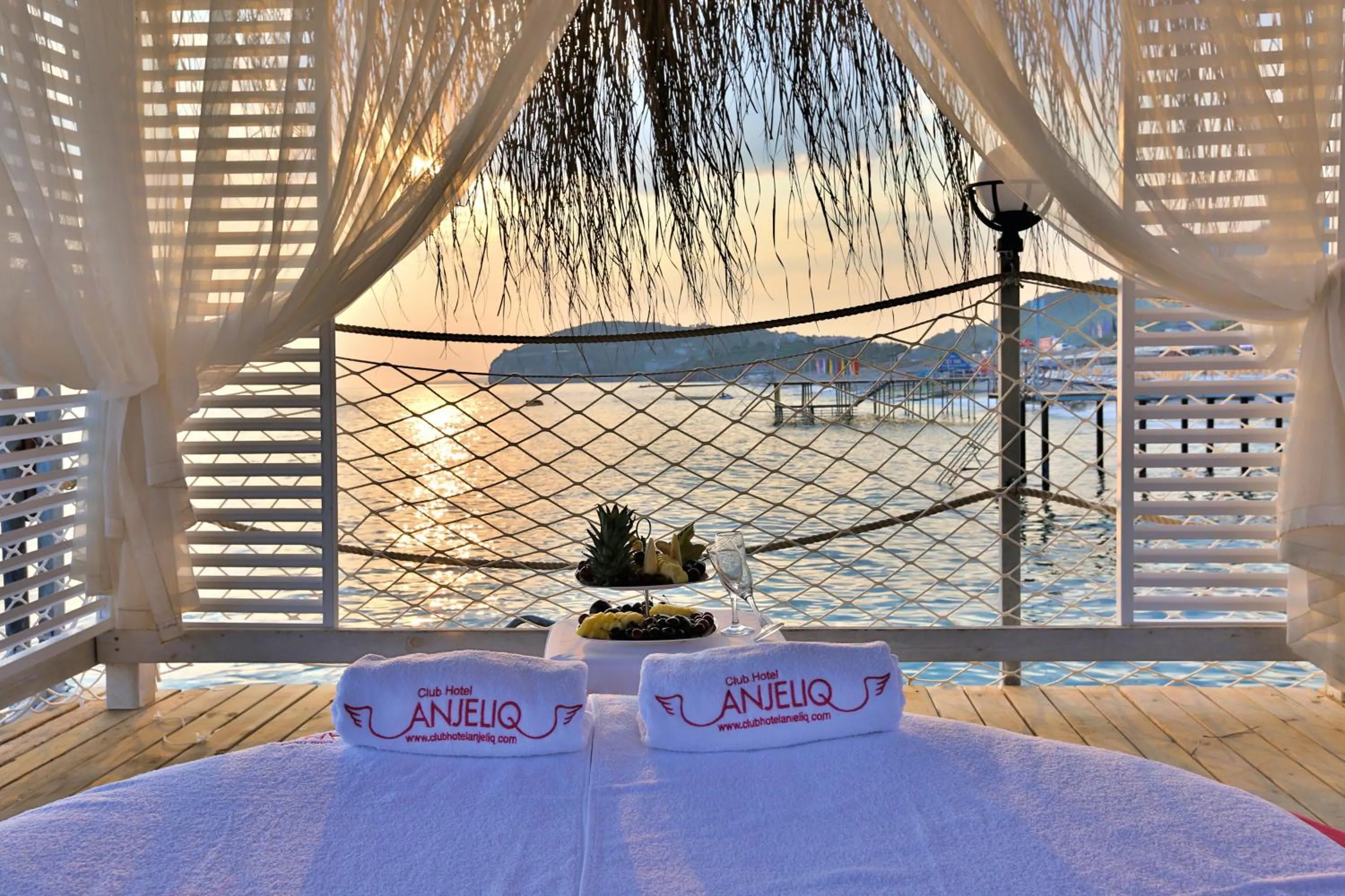 Natural landscape, Bed in Club Hotel Anjeliq