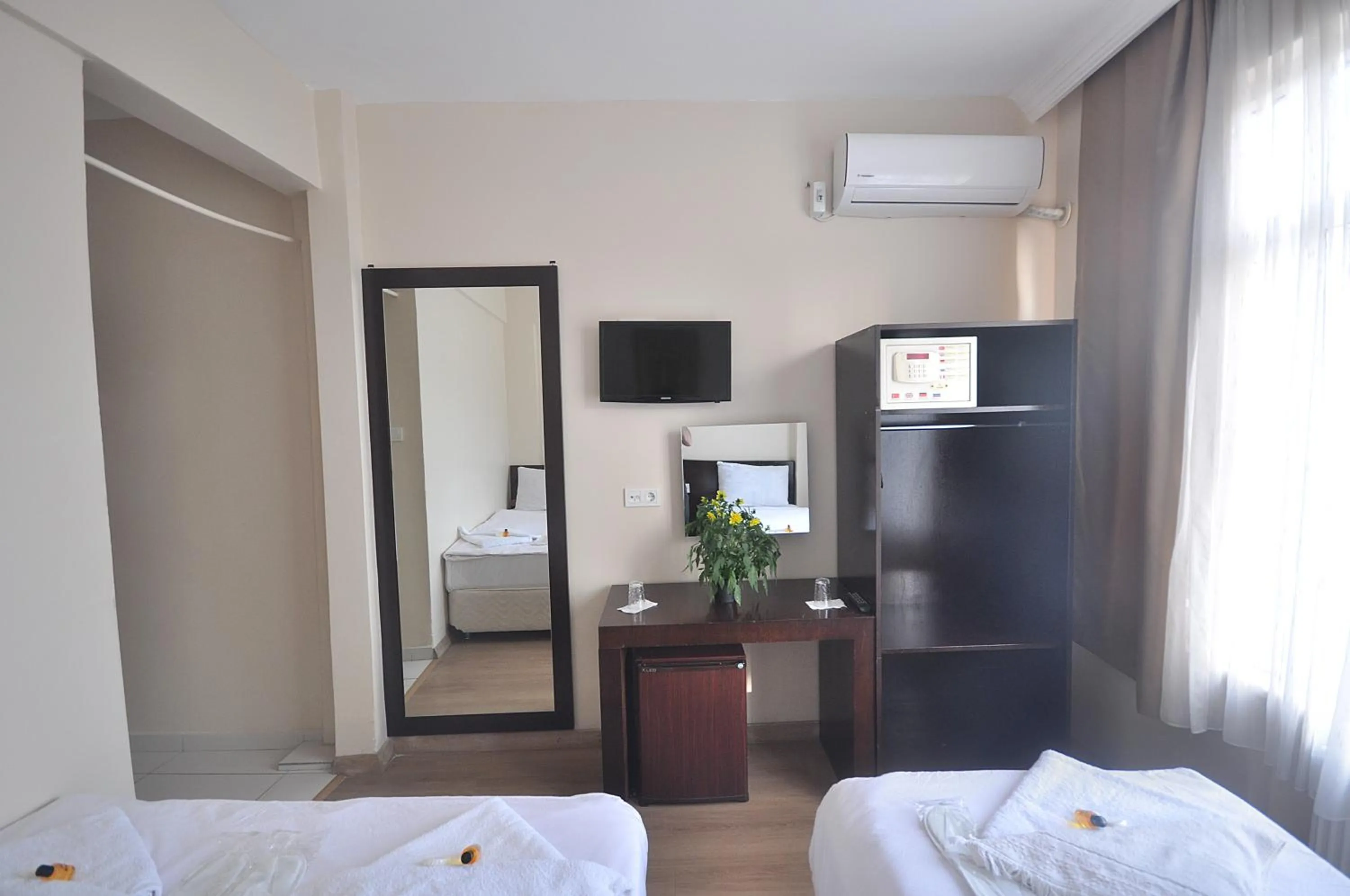 TV and multimedia, Bed in Hotel Baykal