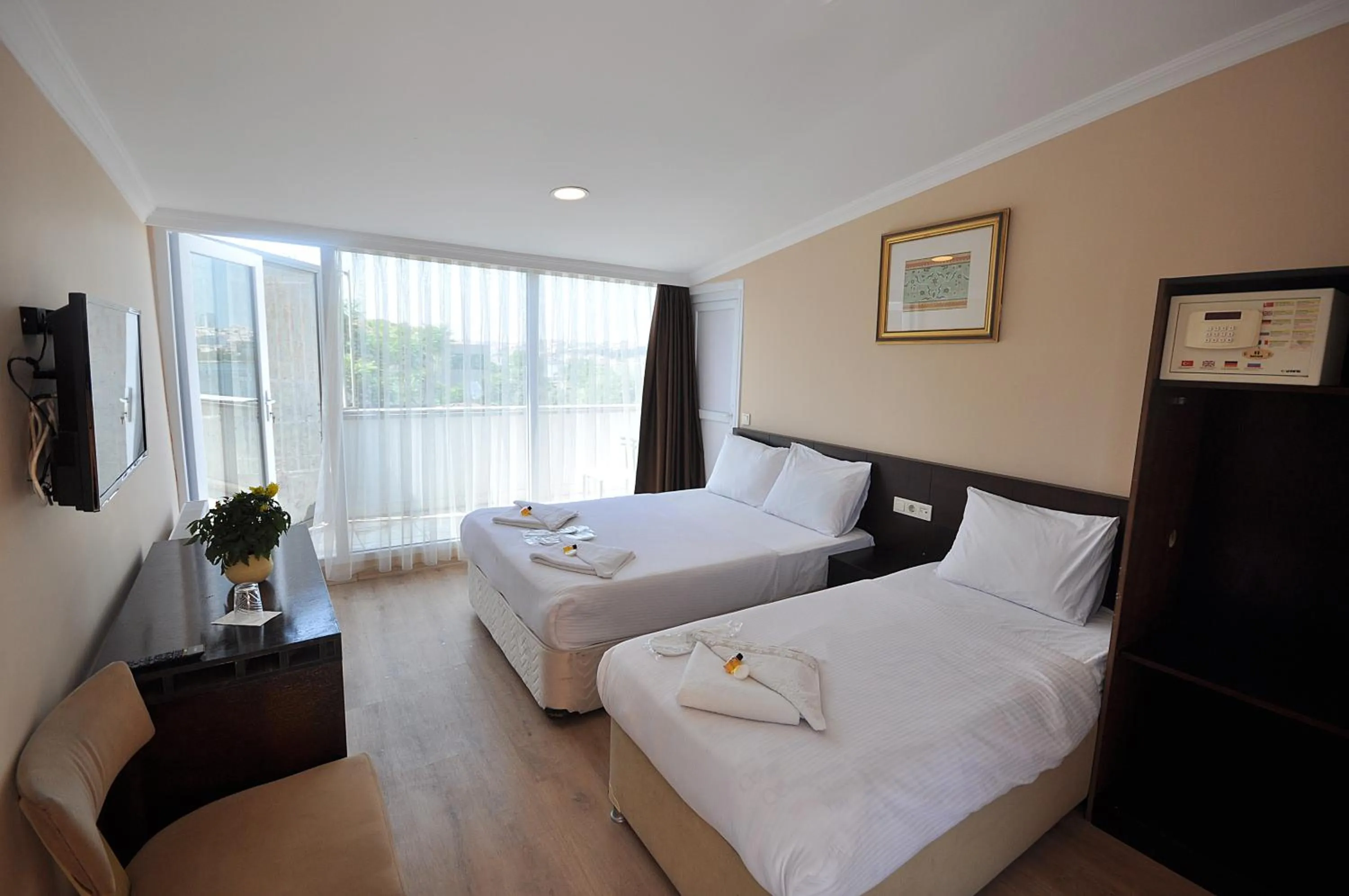 Photo of the whole room, Bed in Hotel Baykal