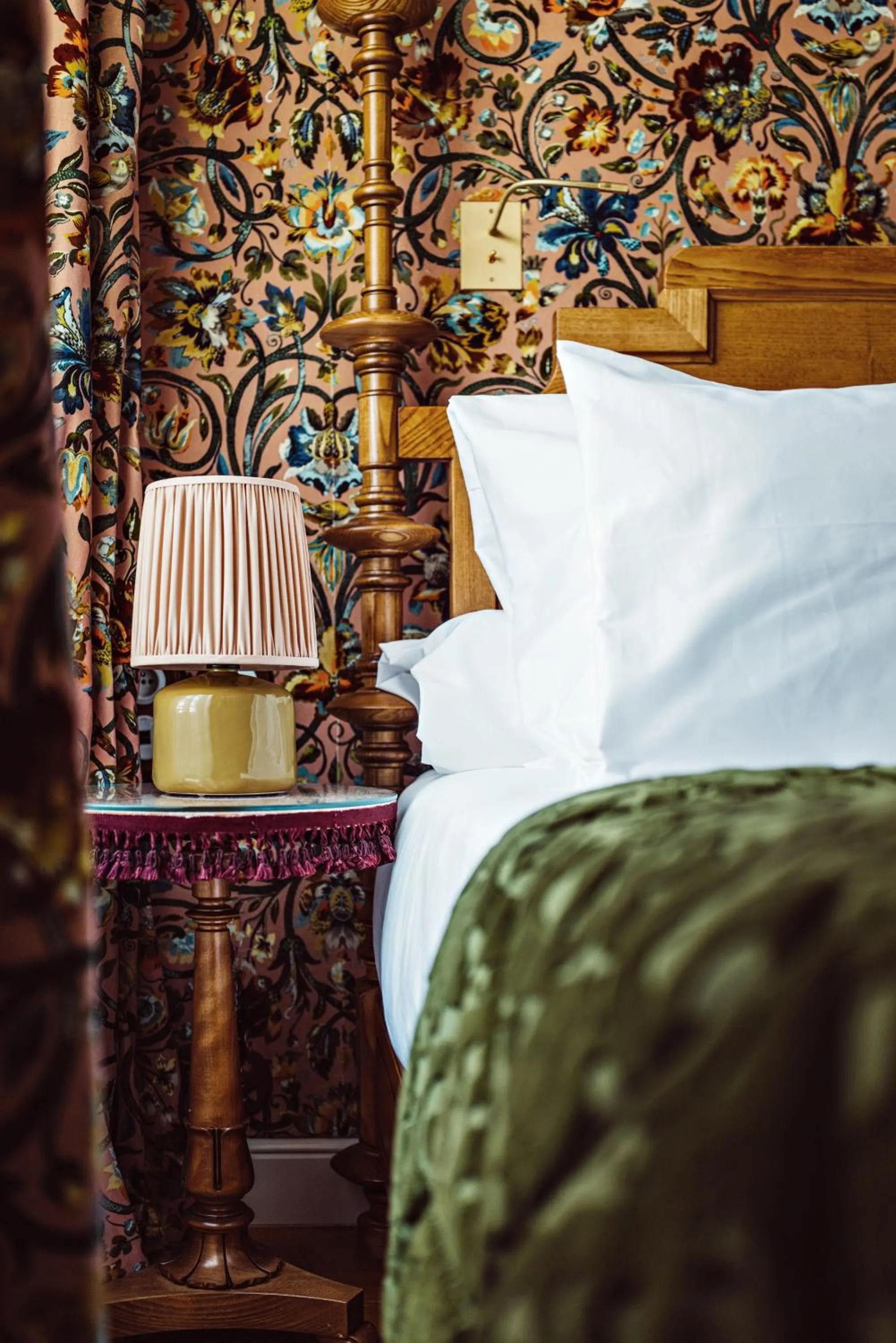 Bed in Hôtel Eldorado Paris