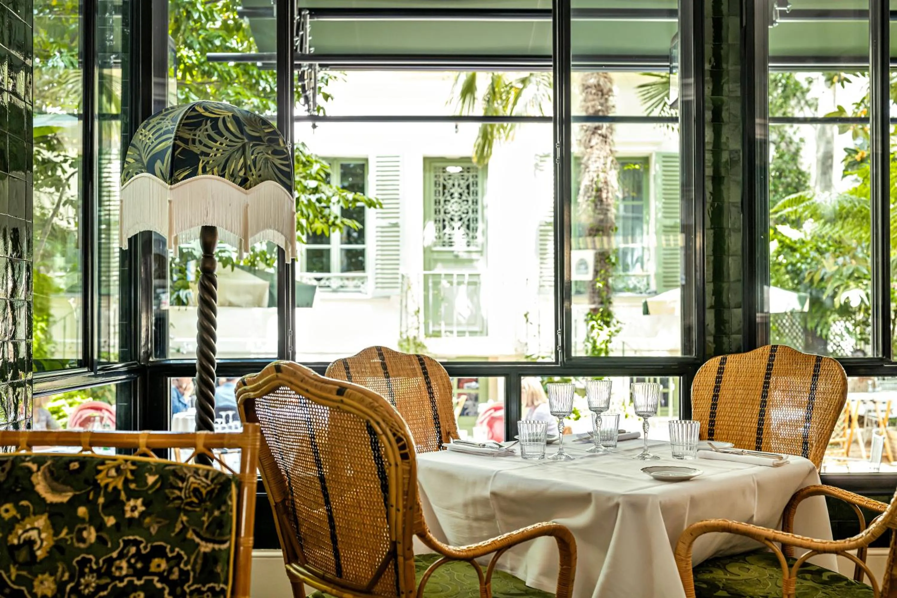 Restaurant/places to eat in Hôtel Eldorado Paris