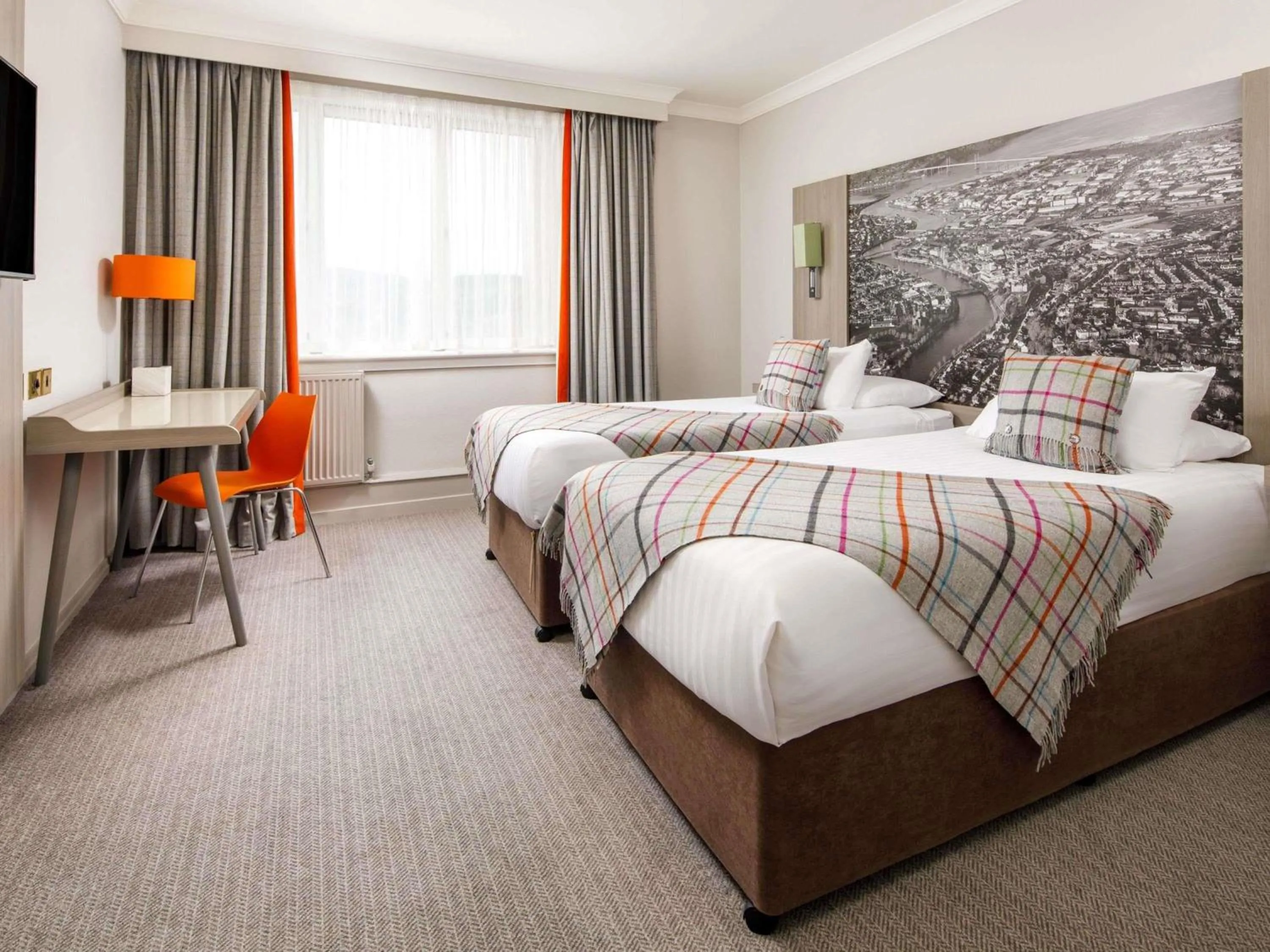 Bedroom, Bed in Mercure Inverness Hotel