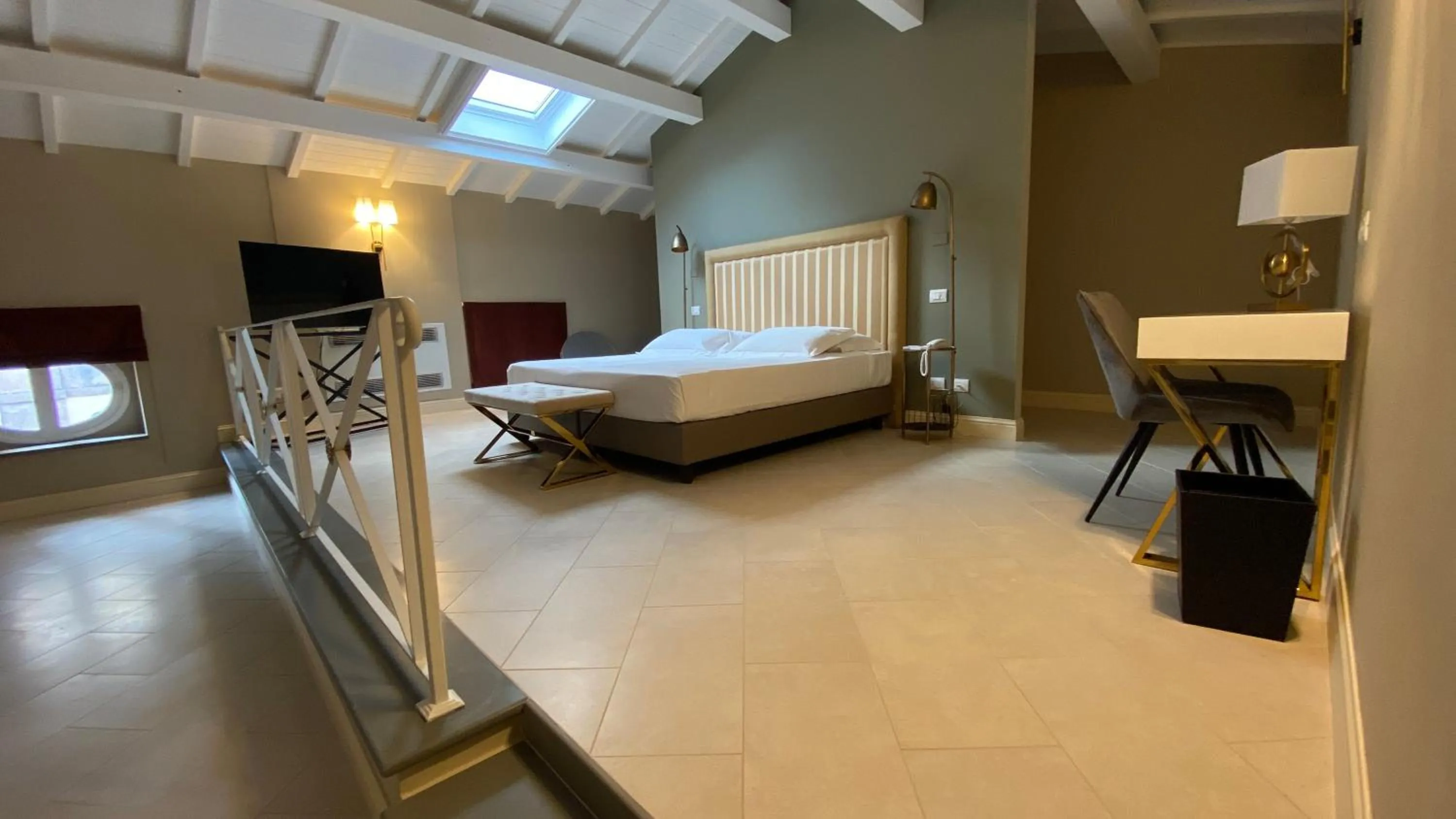 Bed in Lanterne Magiche Ortigia Suites