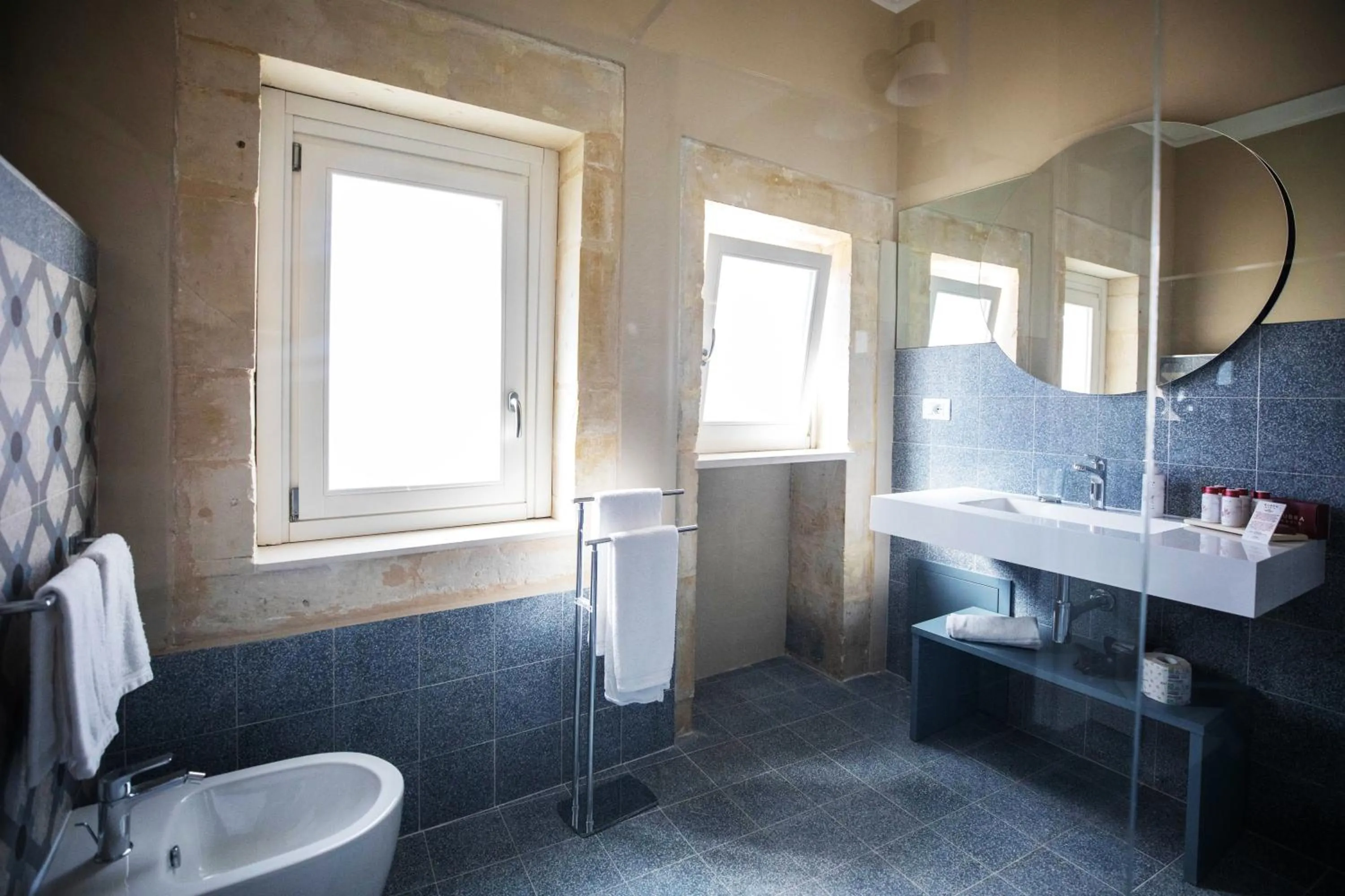 Bathroom in Lanterne Magiche Ortigia Suites