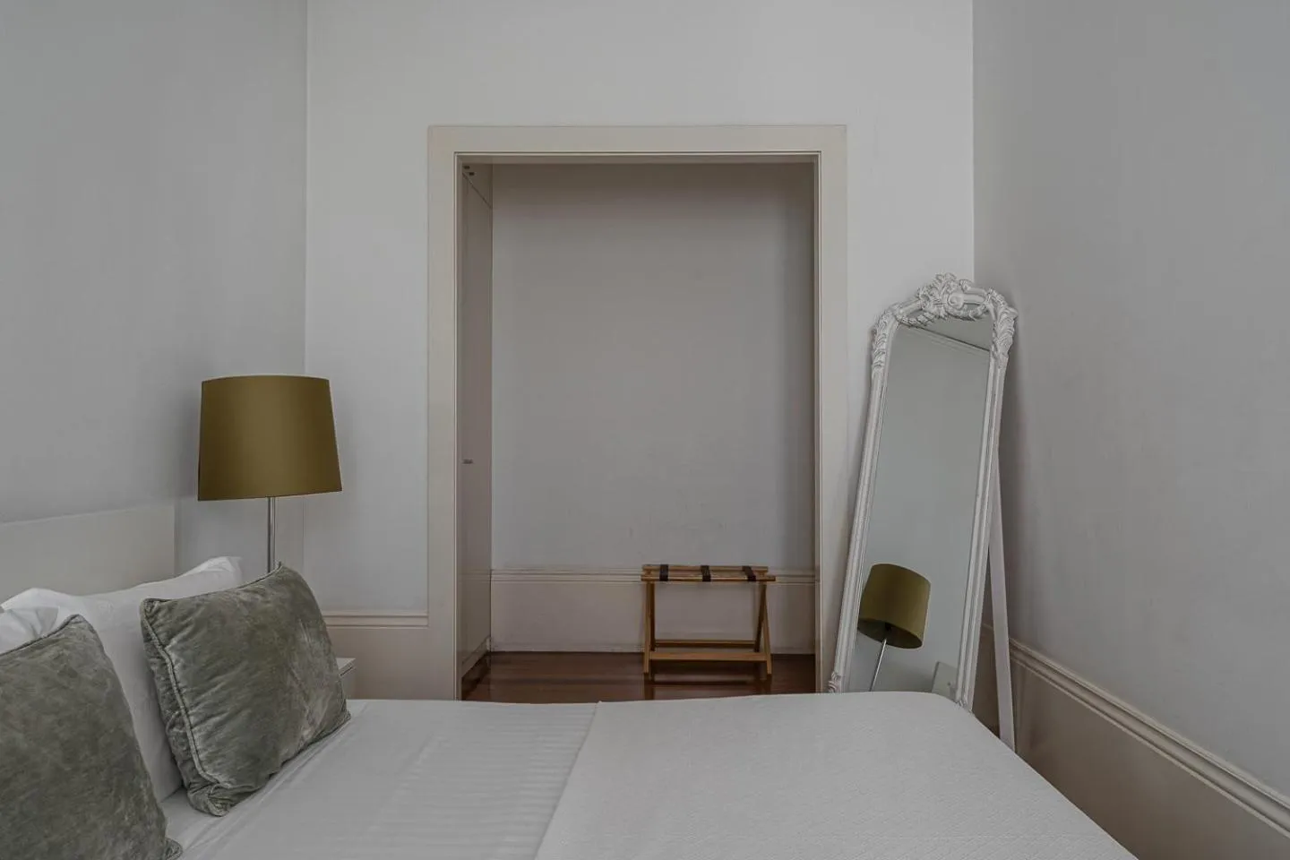 Bed in GuestReady - Charming House Marquês