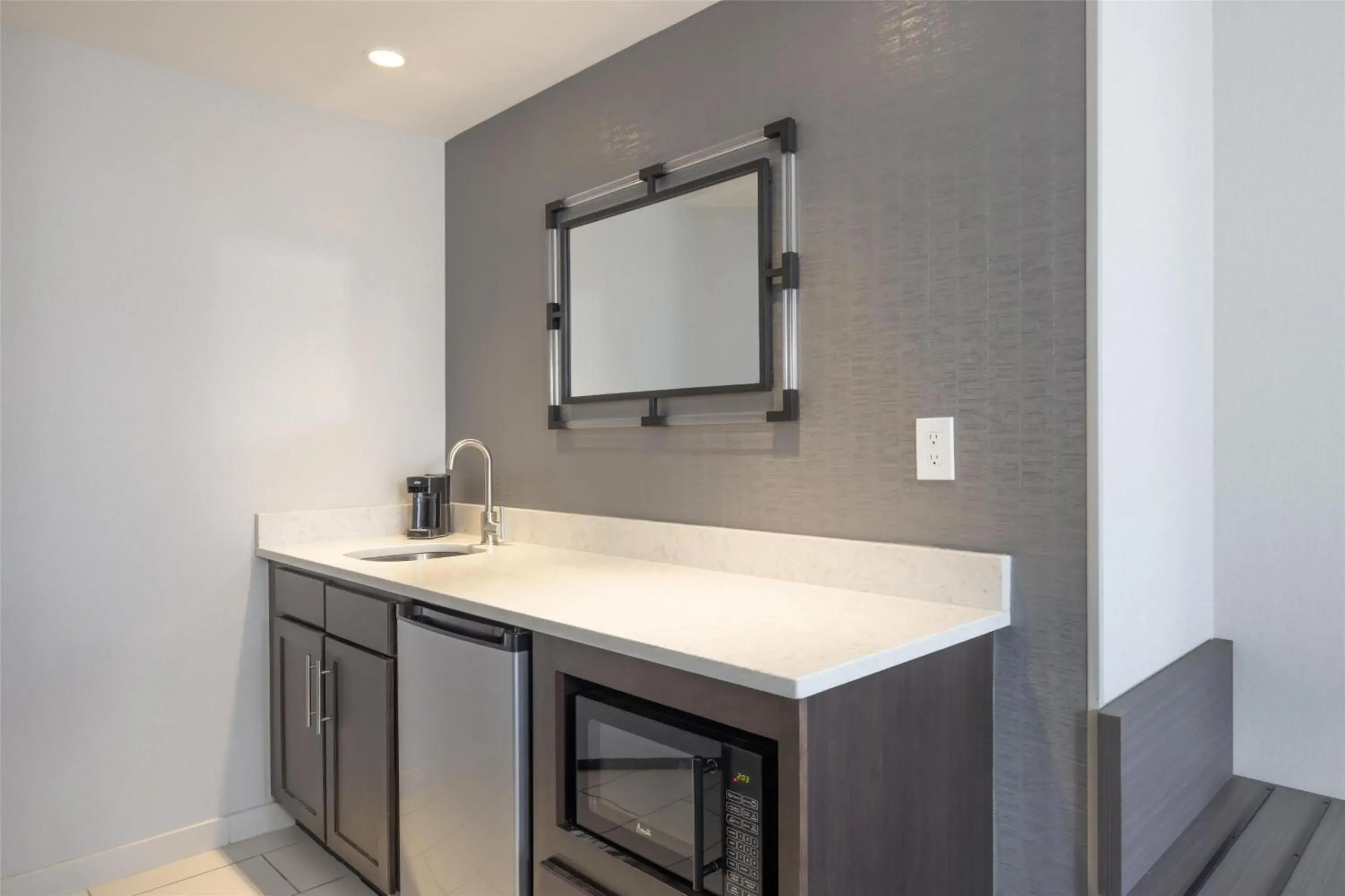 King Studio Suite - Non Smoking in Hampton Inn & Suites Portsmouth Downtown King Studio Suite - Non Smoking in Hampton Inn & Suites Portsmouth Downtown