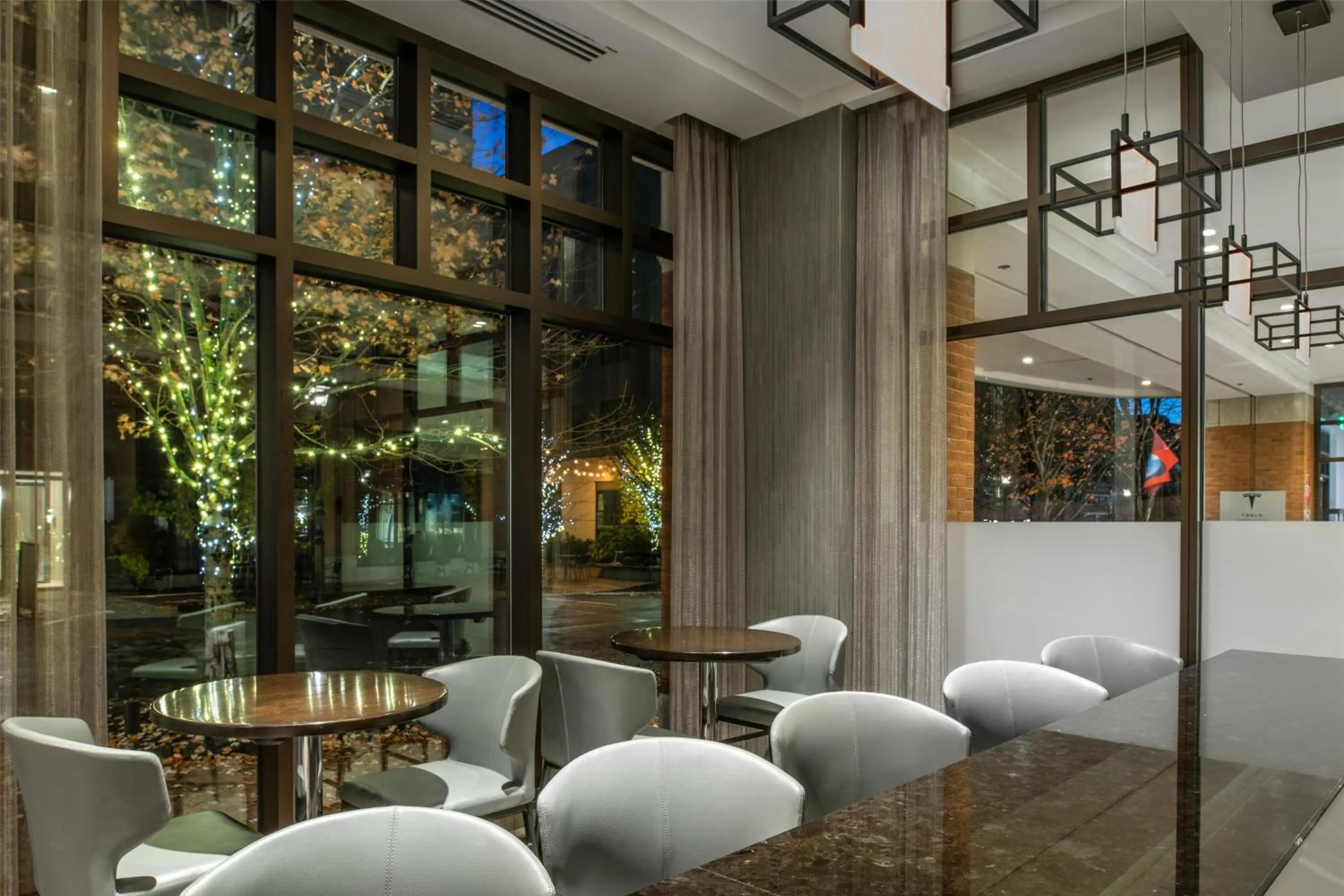 Lobby or reception in Hampton Inn & Suites Portsmouth Downtown