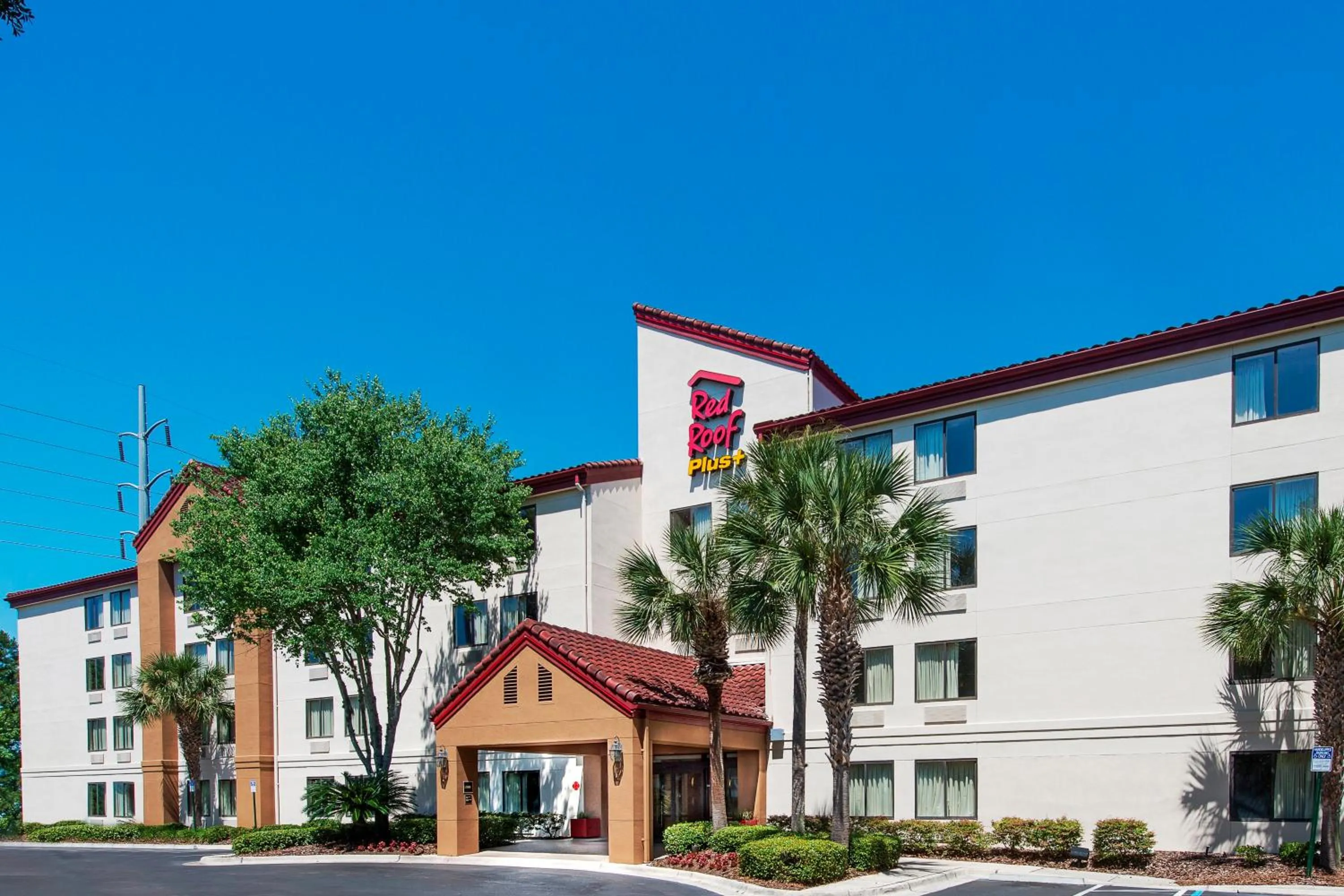 Property building in Red Roof Inn PLUS + Gainesville