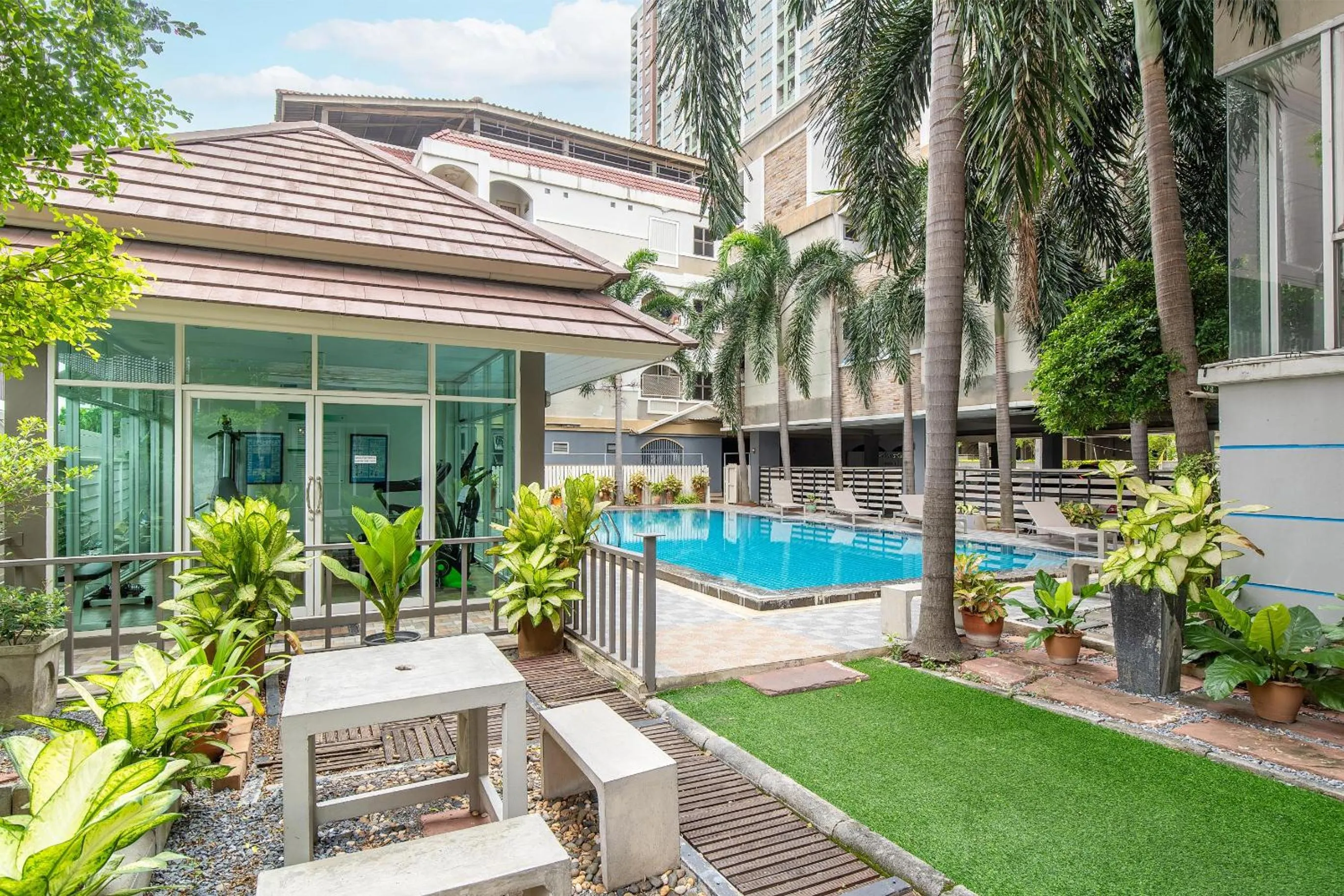 Garden in Diya Hotel Bangkok