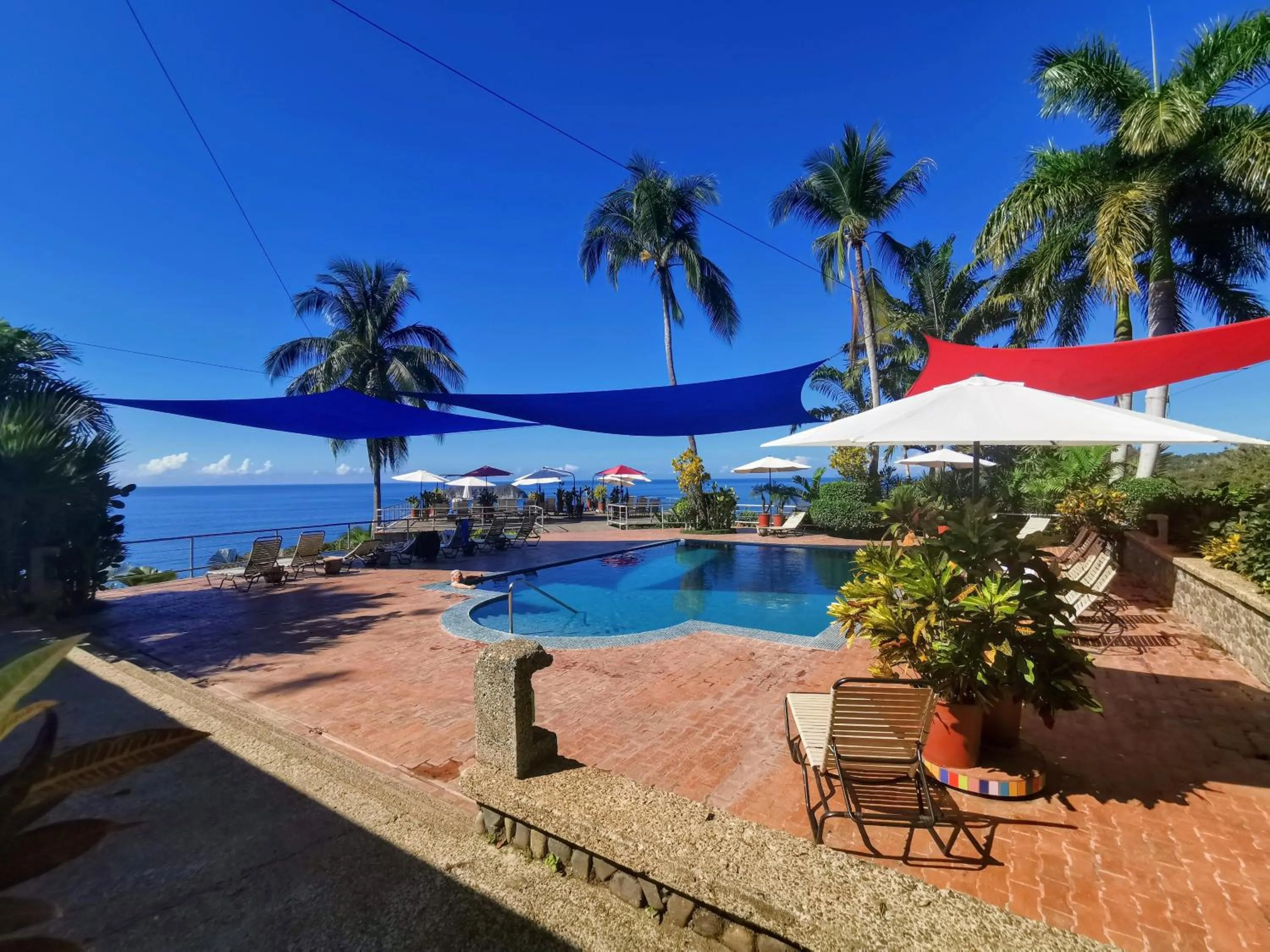 Pool view in Hotel Costa Verde