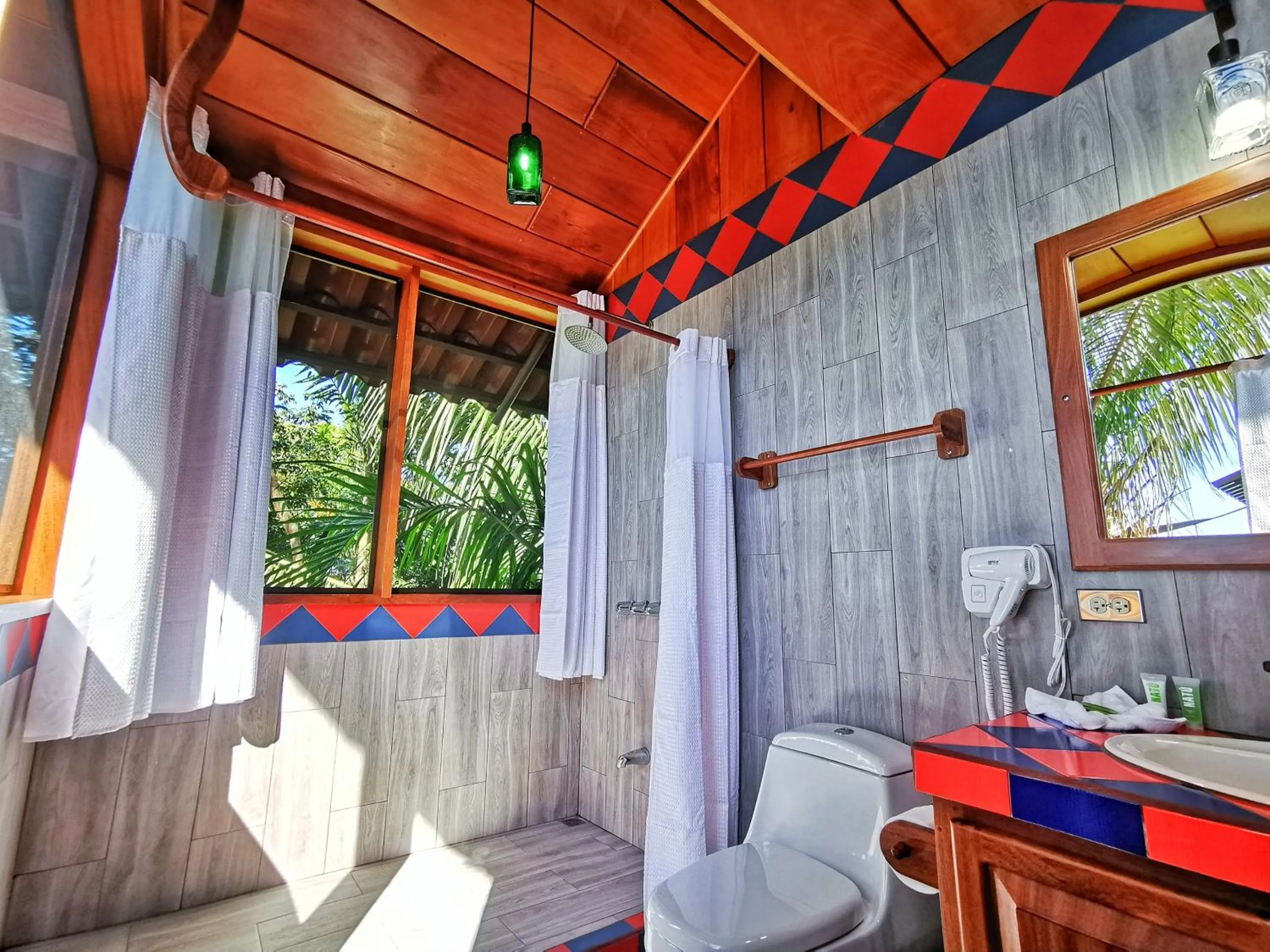 Bathroom in Hotel Costa Verde