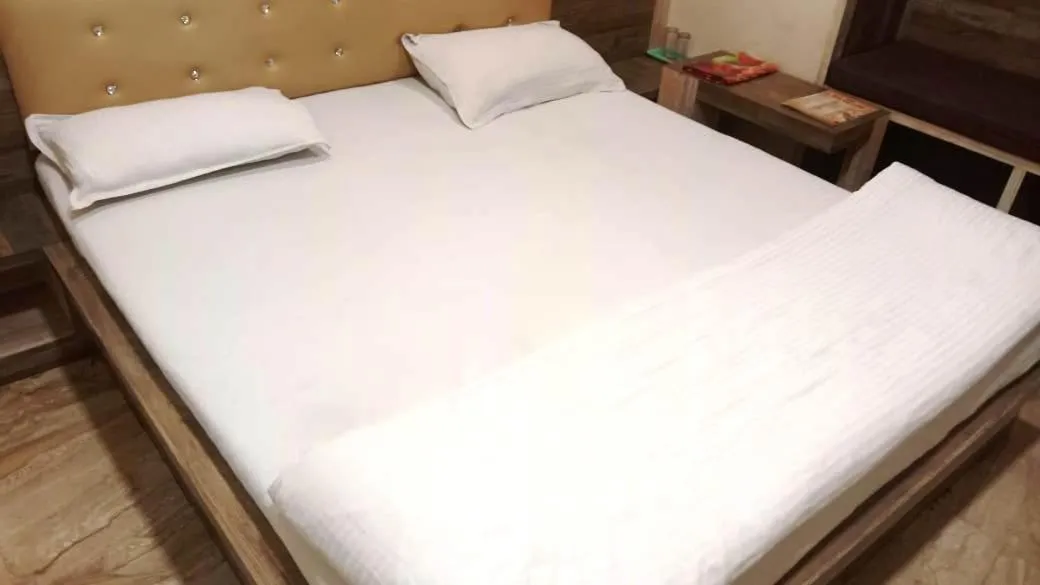 Hotel Bani Hashim 110 Mtrs from Dargah