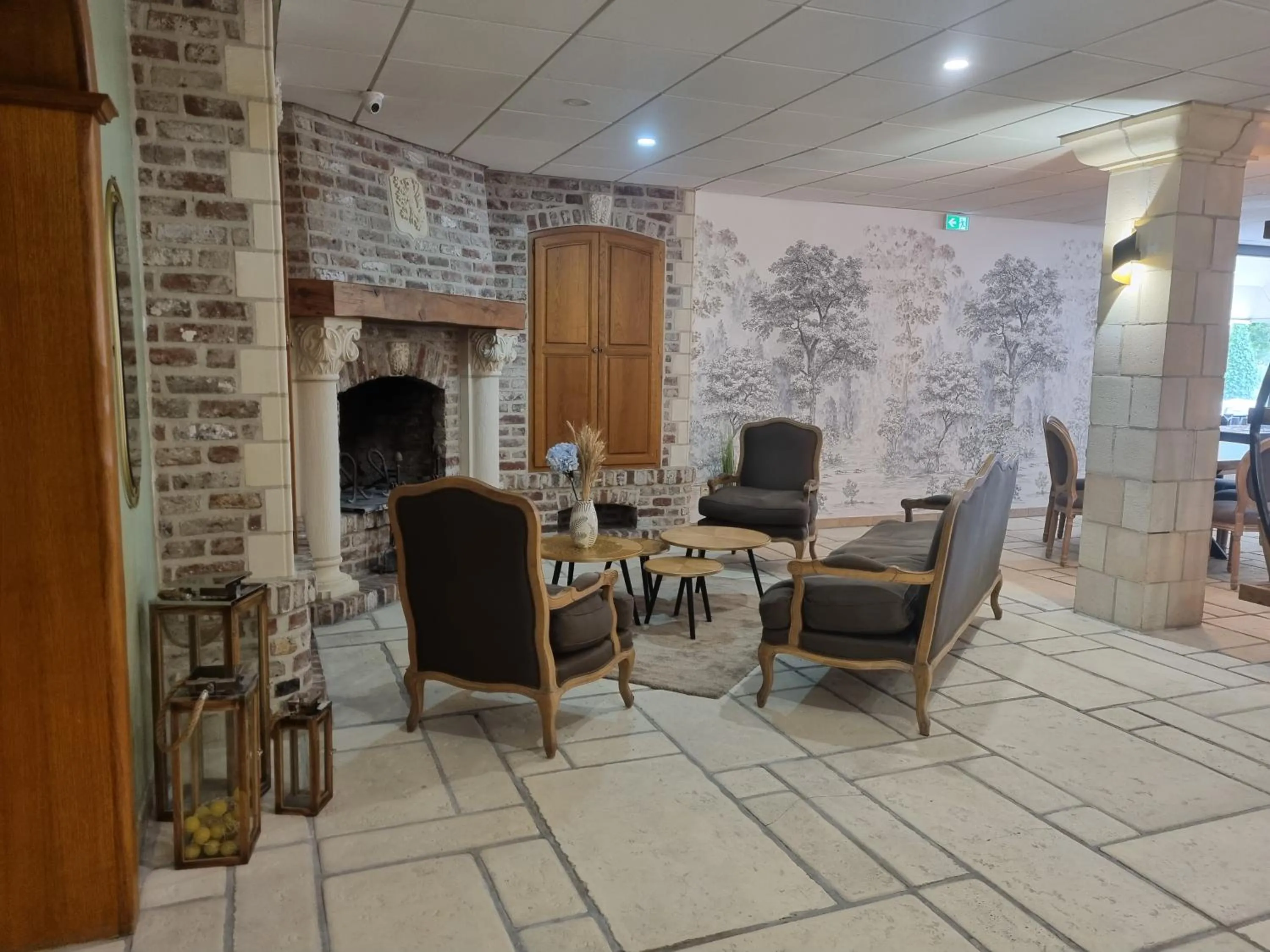 Living room in Hôtel Le Prieuré