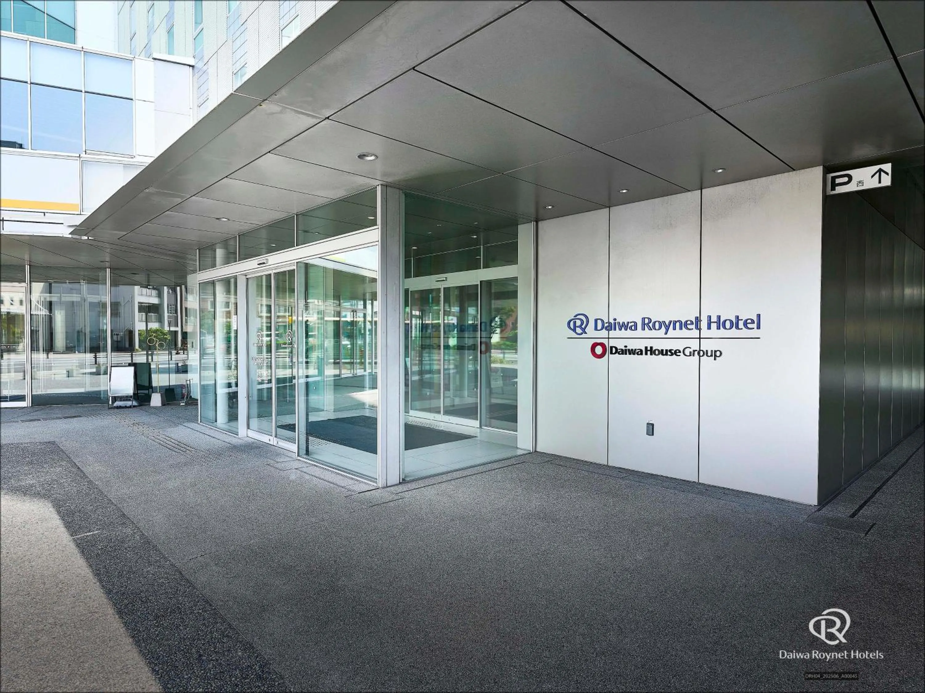 Facade/entrance in Daiwa Roynet Hotel Numazu