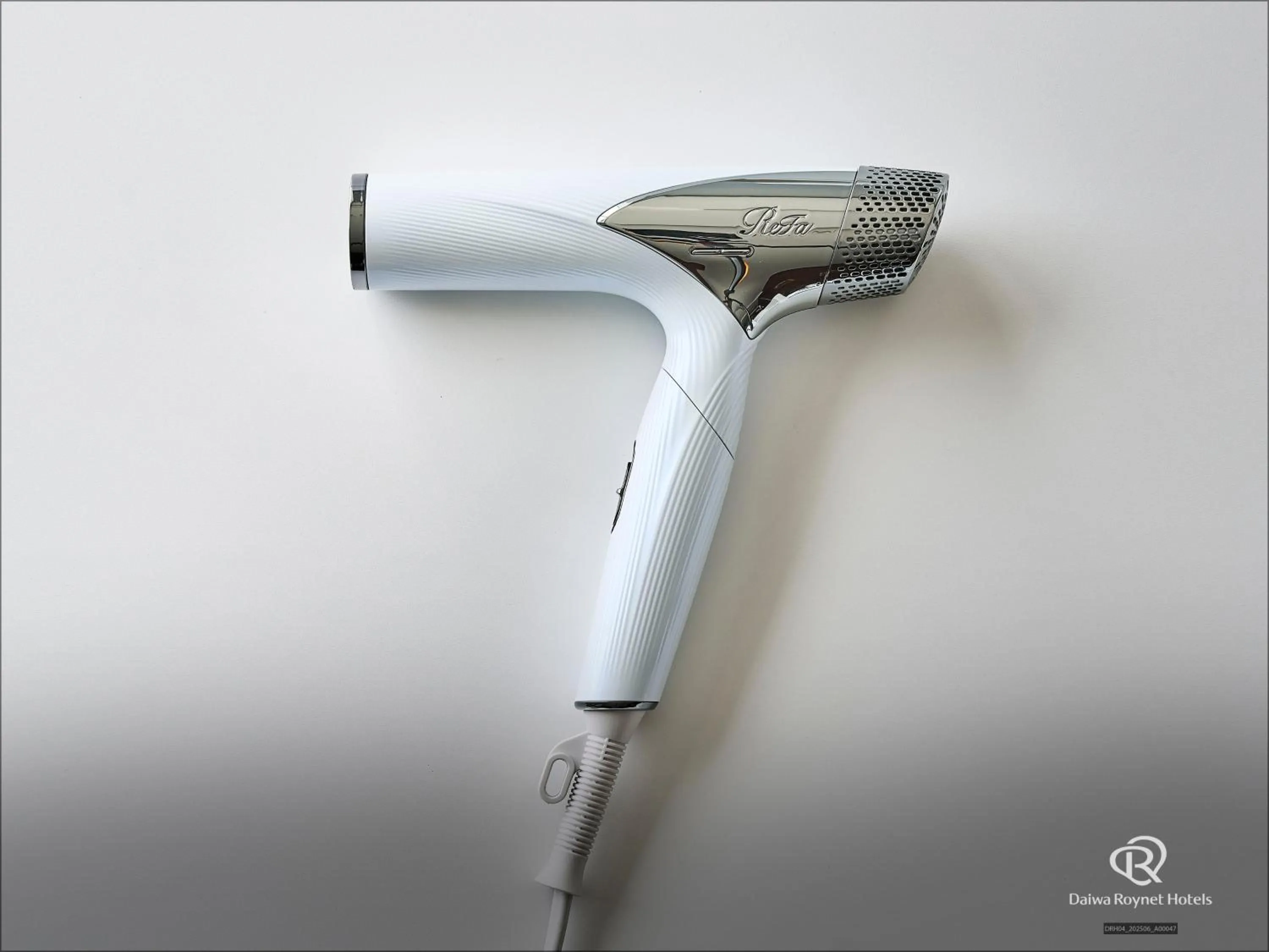 hair dryier in Daiwa Roynet Hotel Numazu