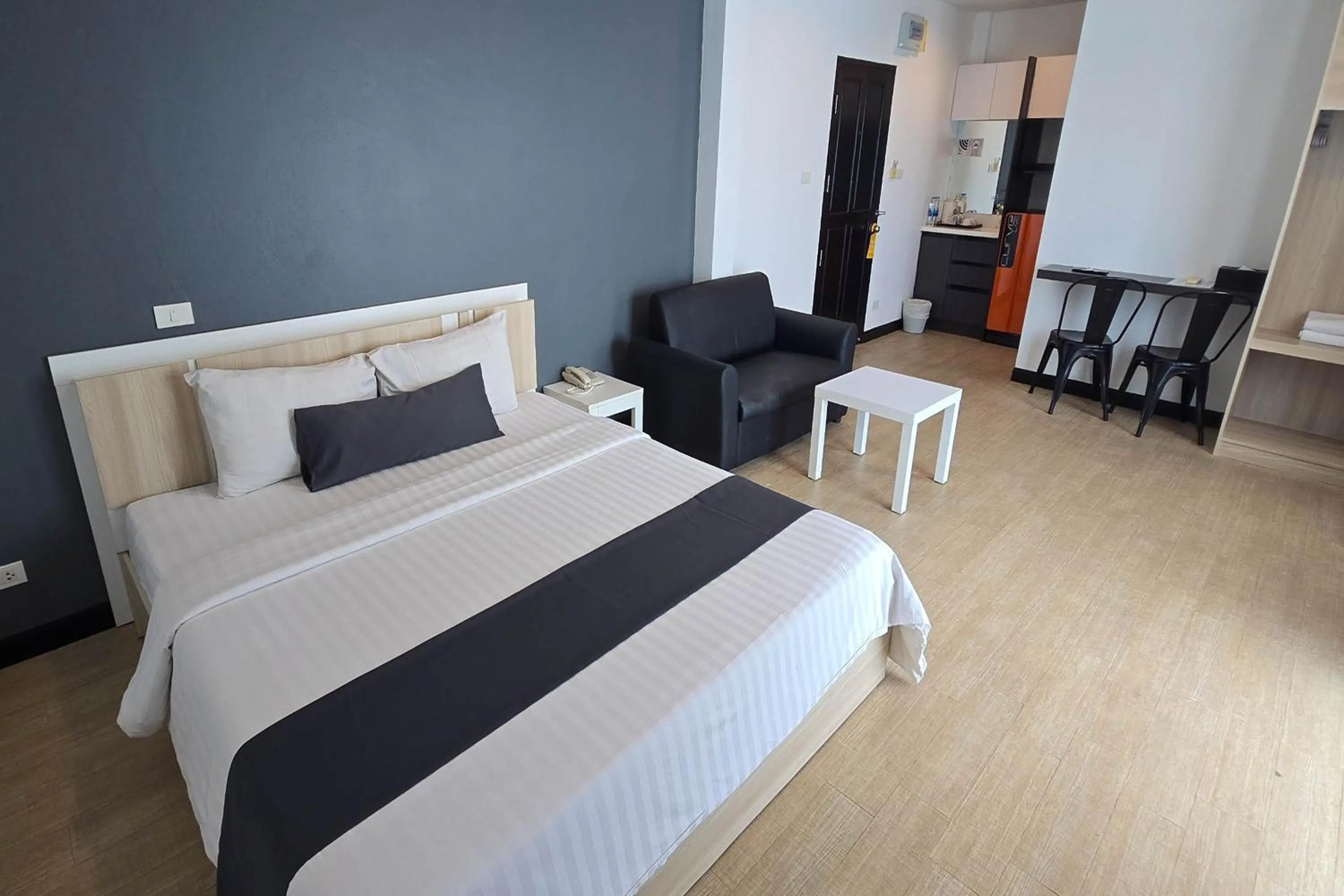 Bed in Le Nara Residence