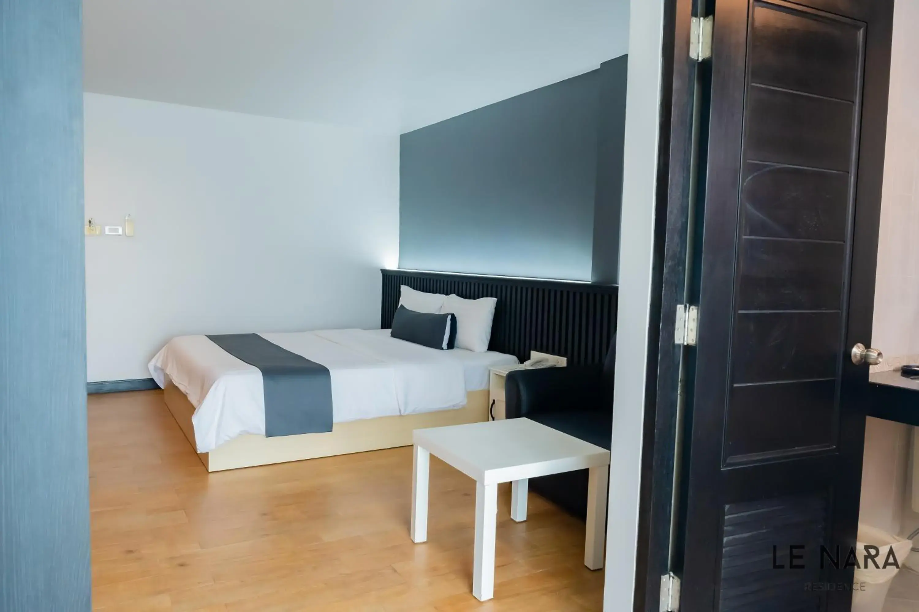 Deluxe King Room in Le Nara Residence Deluxe King Room in Le Nara Residence