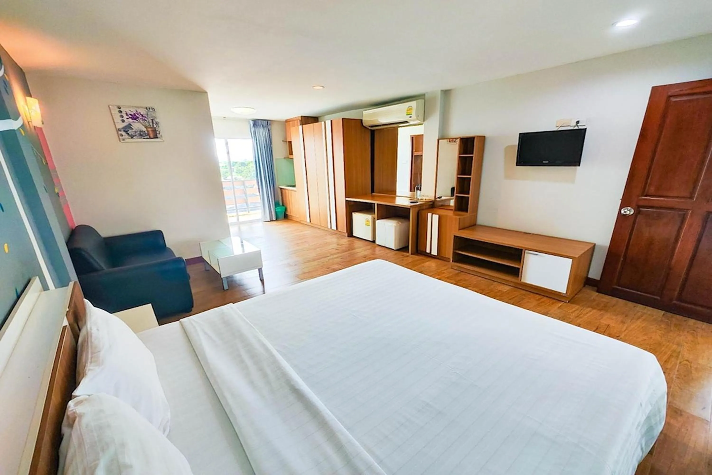 Bed in Le Nara Residence