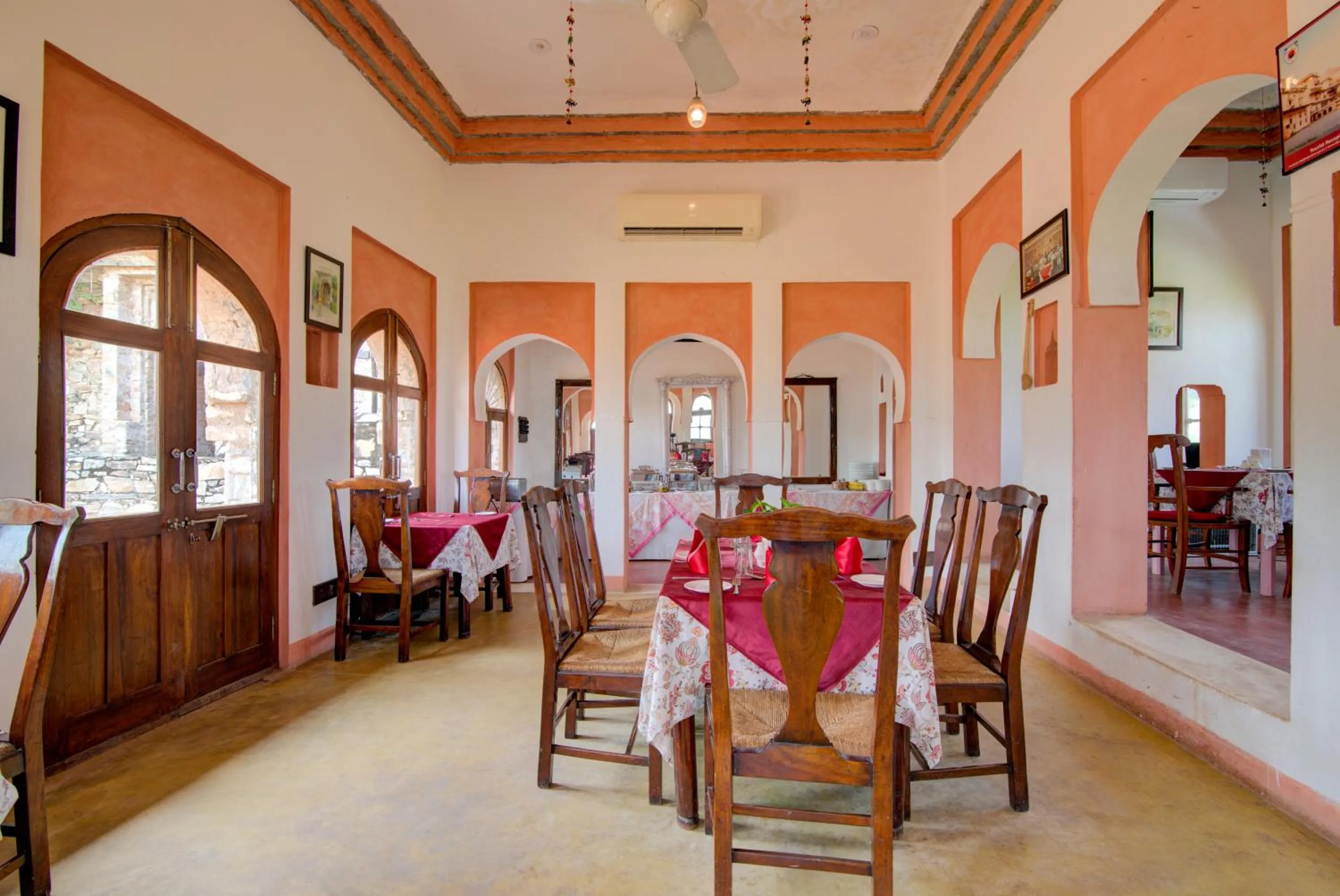 Dining area in Fort Dadhikar, Alwar