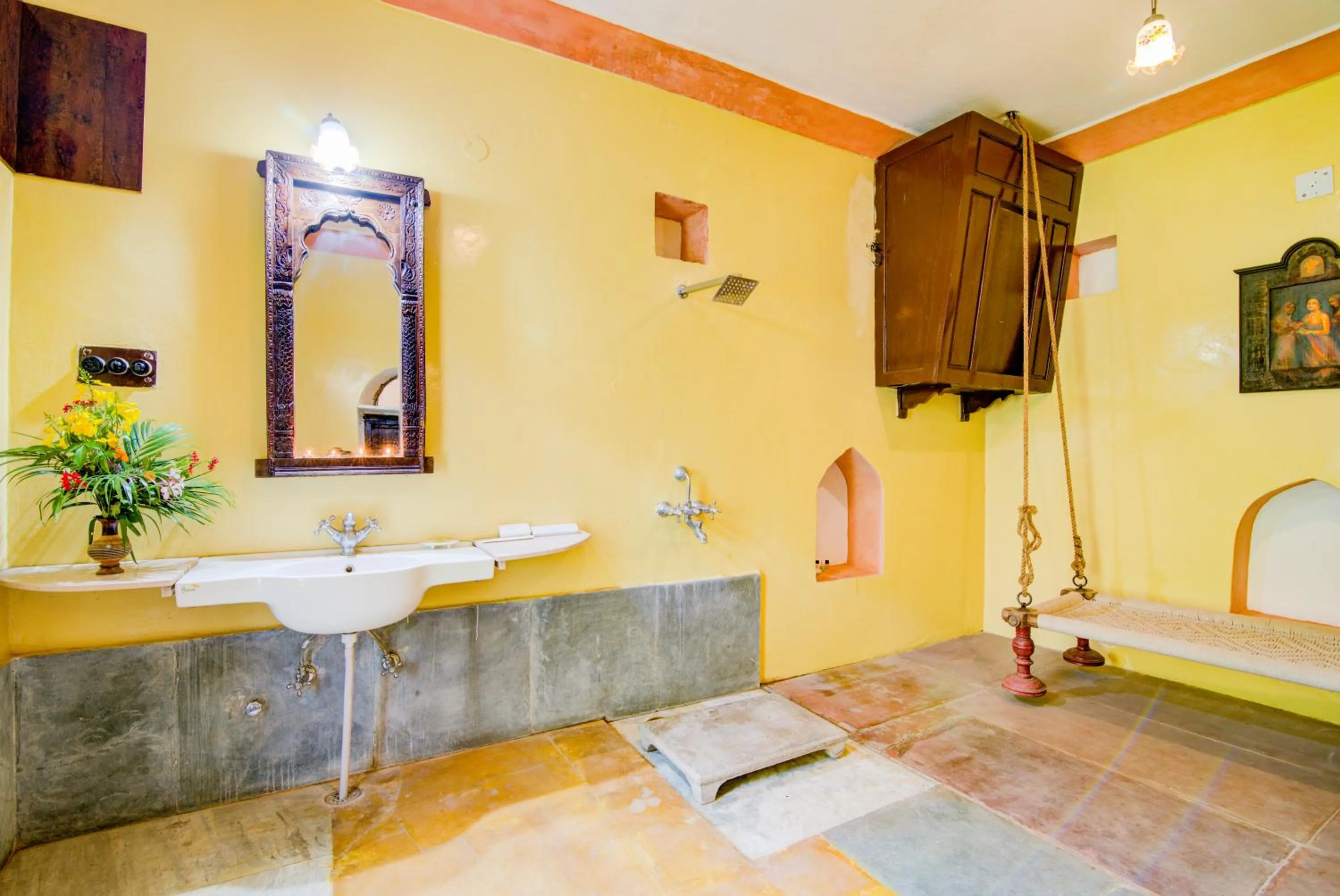 Shower in Fort Dadhikar, Alwar