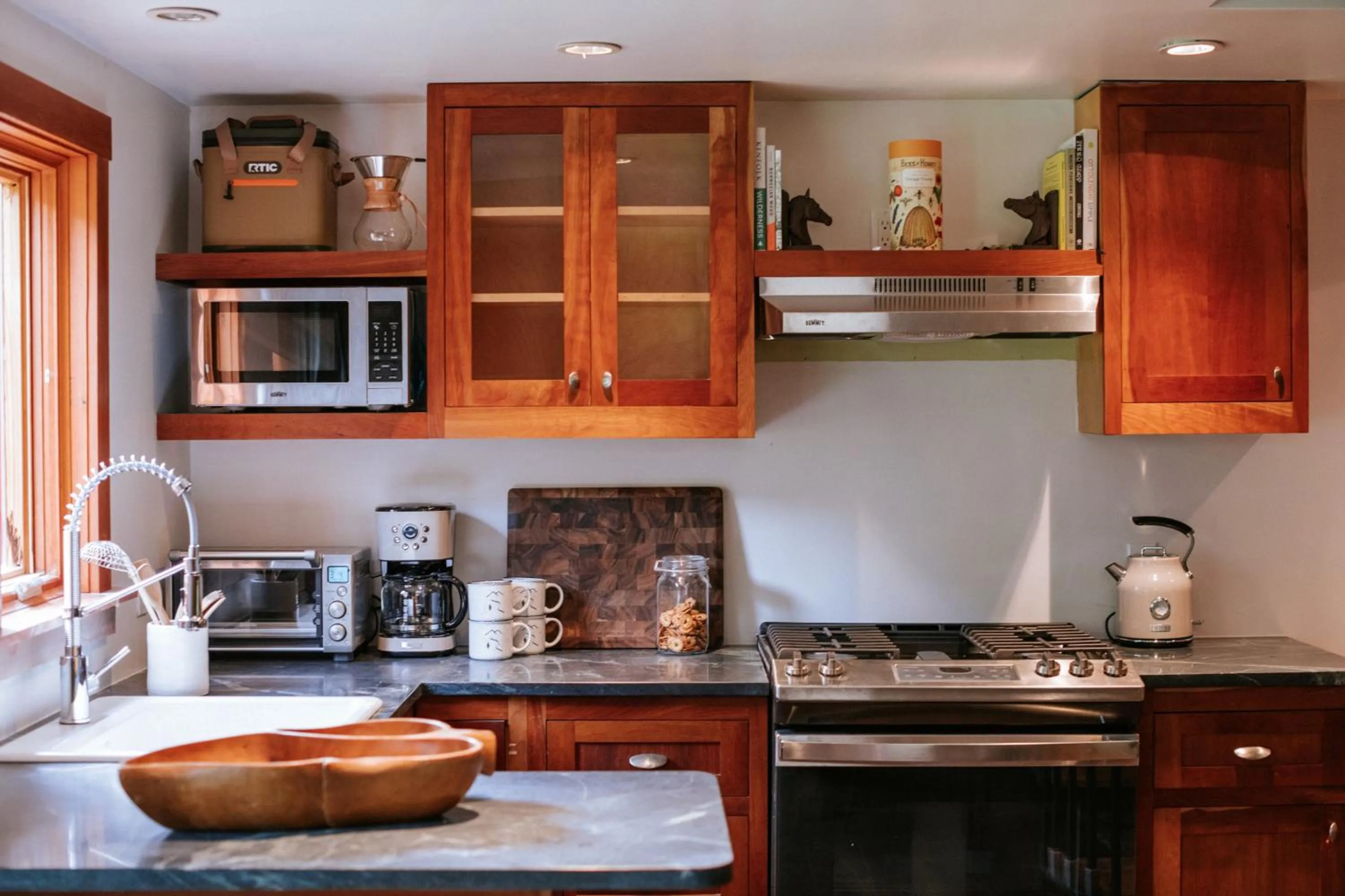 Kitchen or kitchenette in The Leeway