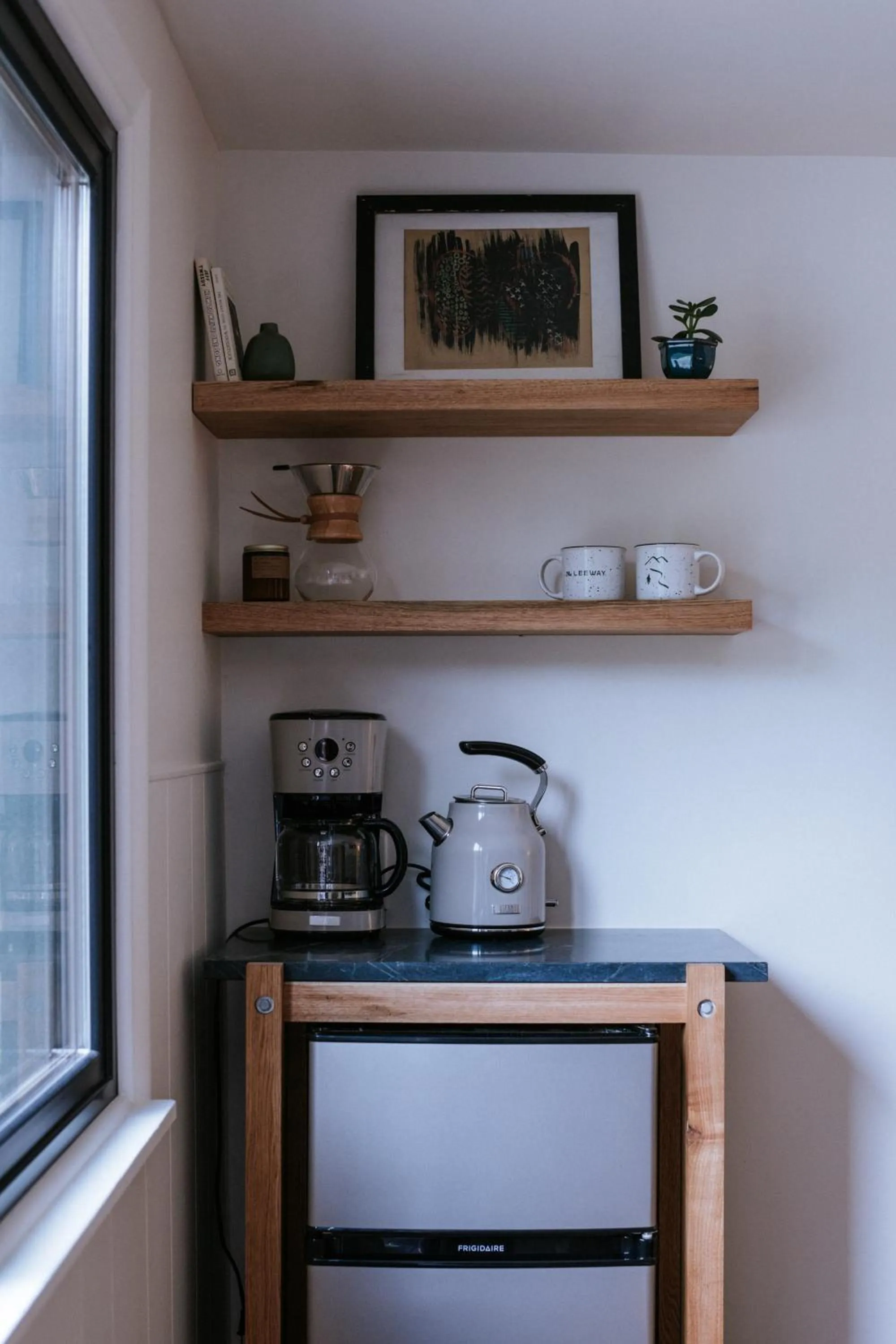 Coffee/tea facilities in The Leeway