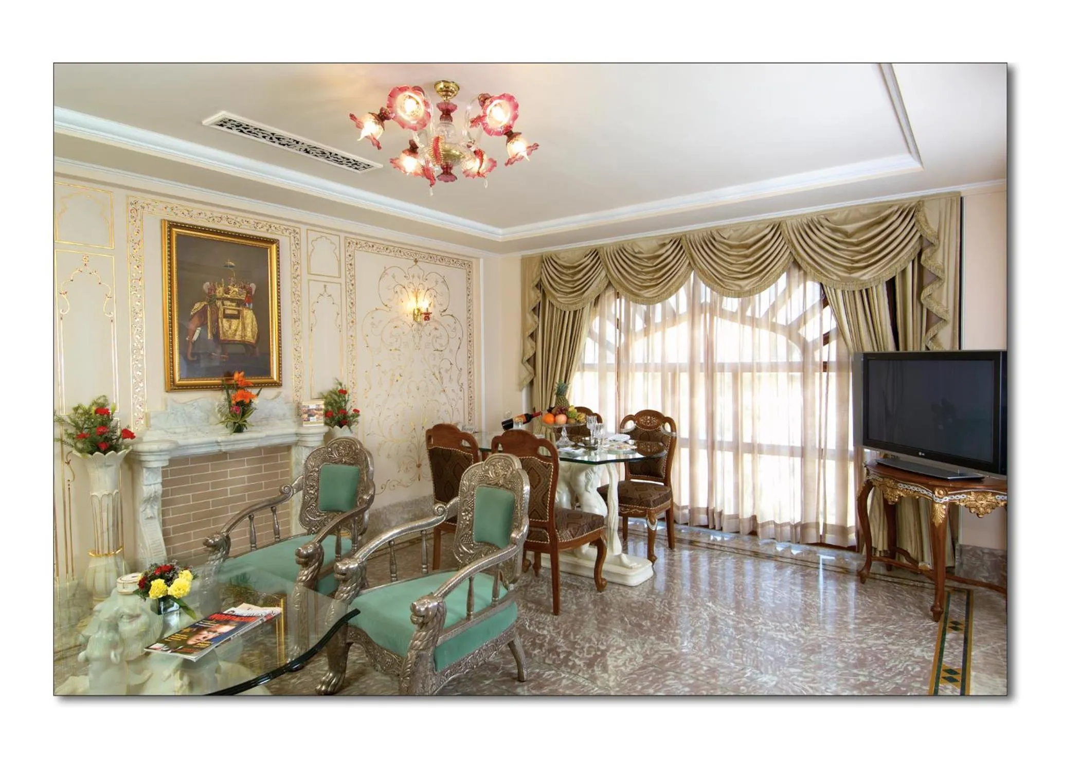 Decorative detail in Shiv Vilas Resort