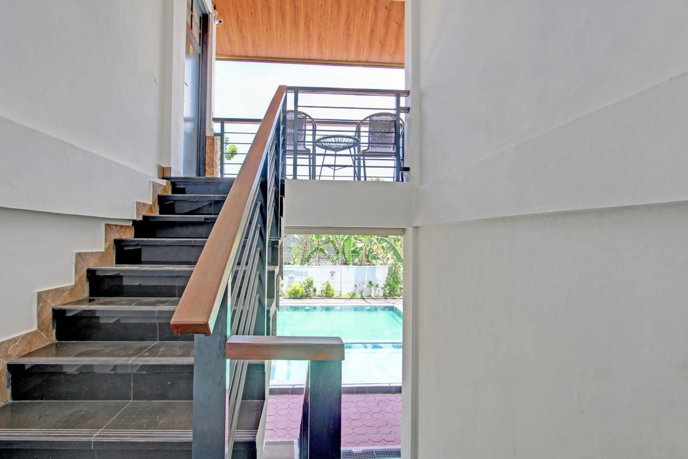 Lobby or reception in Collection O 93028 Homestay Joglo Ibu