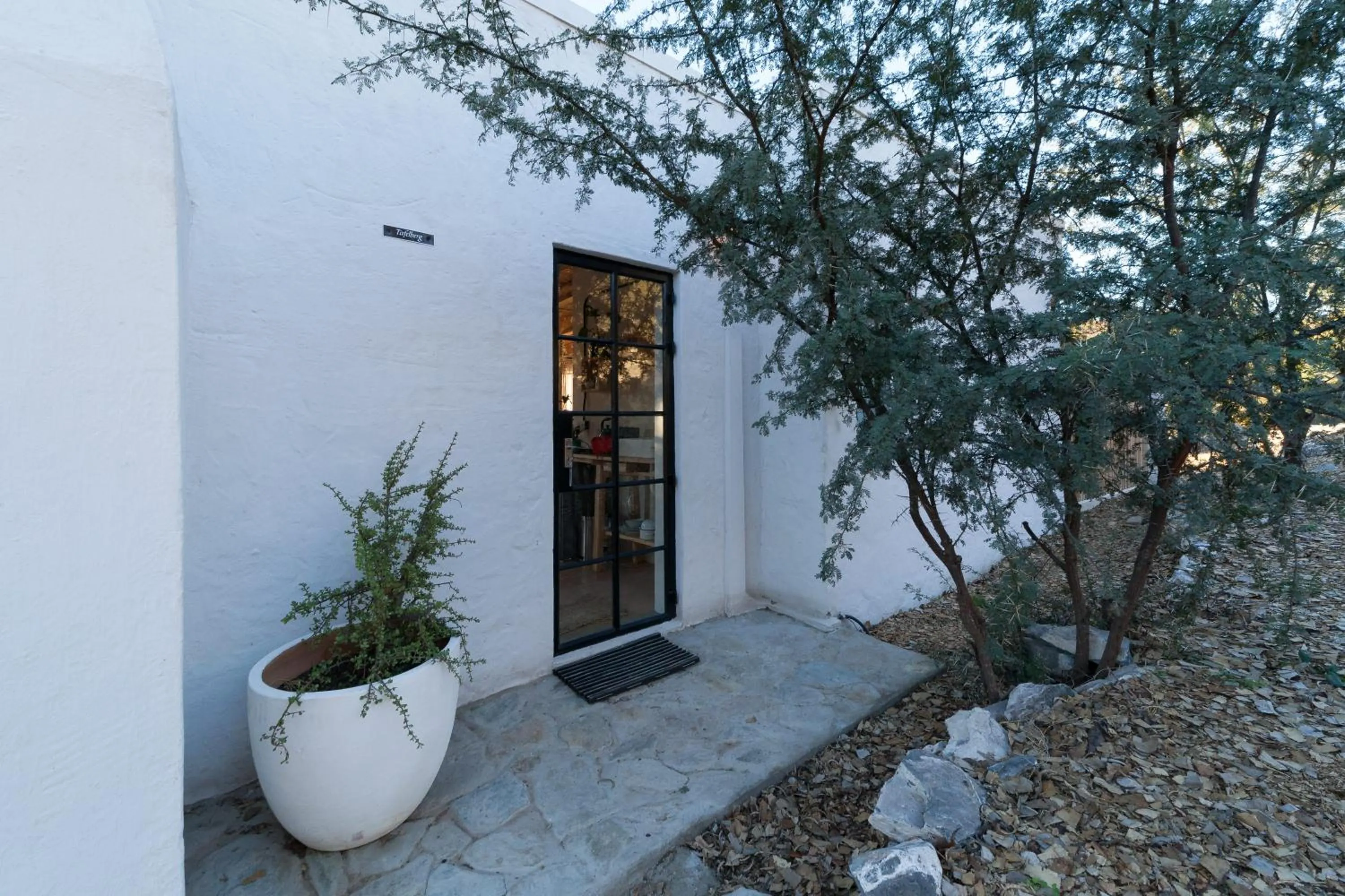 Facade/entrance in De Kombuys