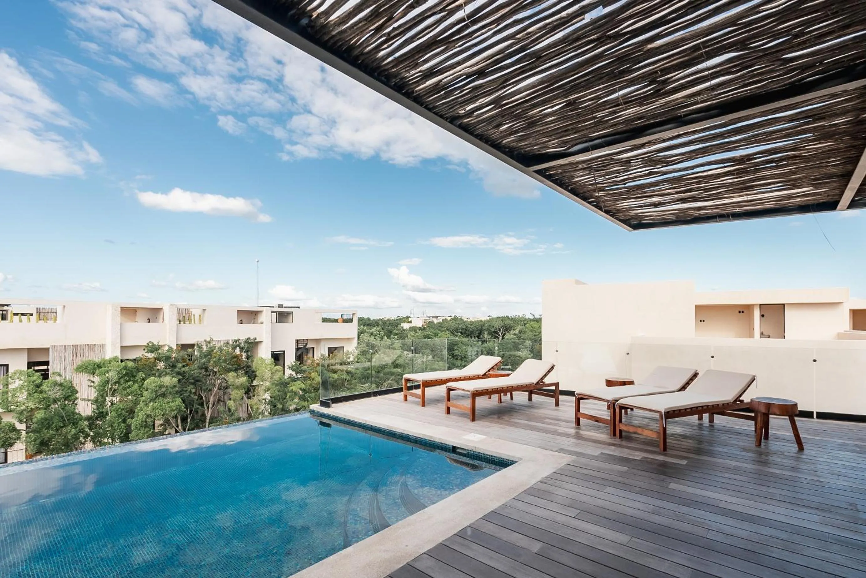 Swimming pool in Xambé