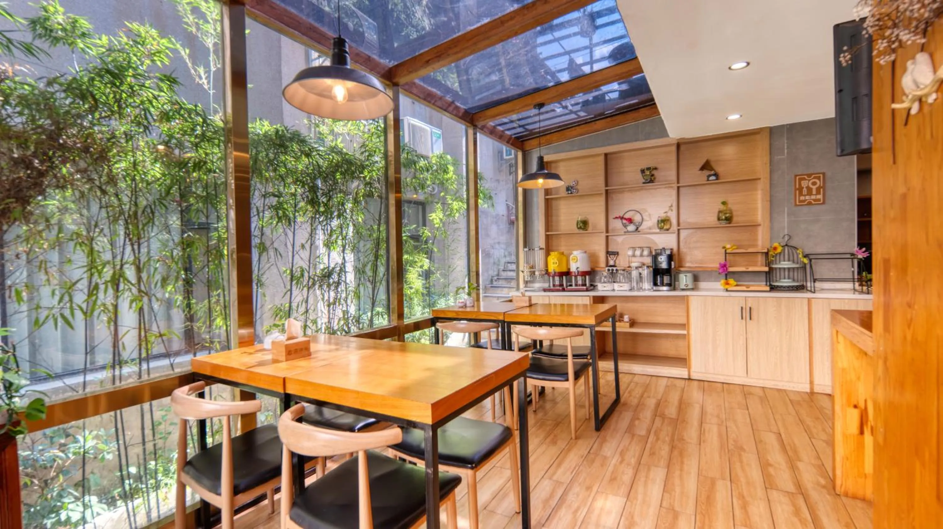 Restaurant/places to eat in Gongxili - Chujian Hotel