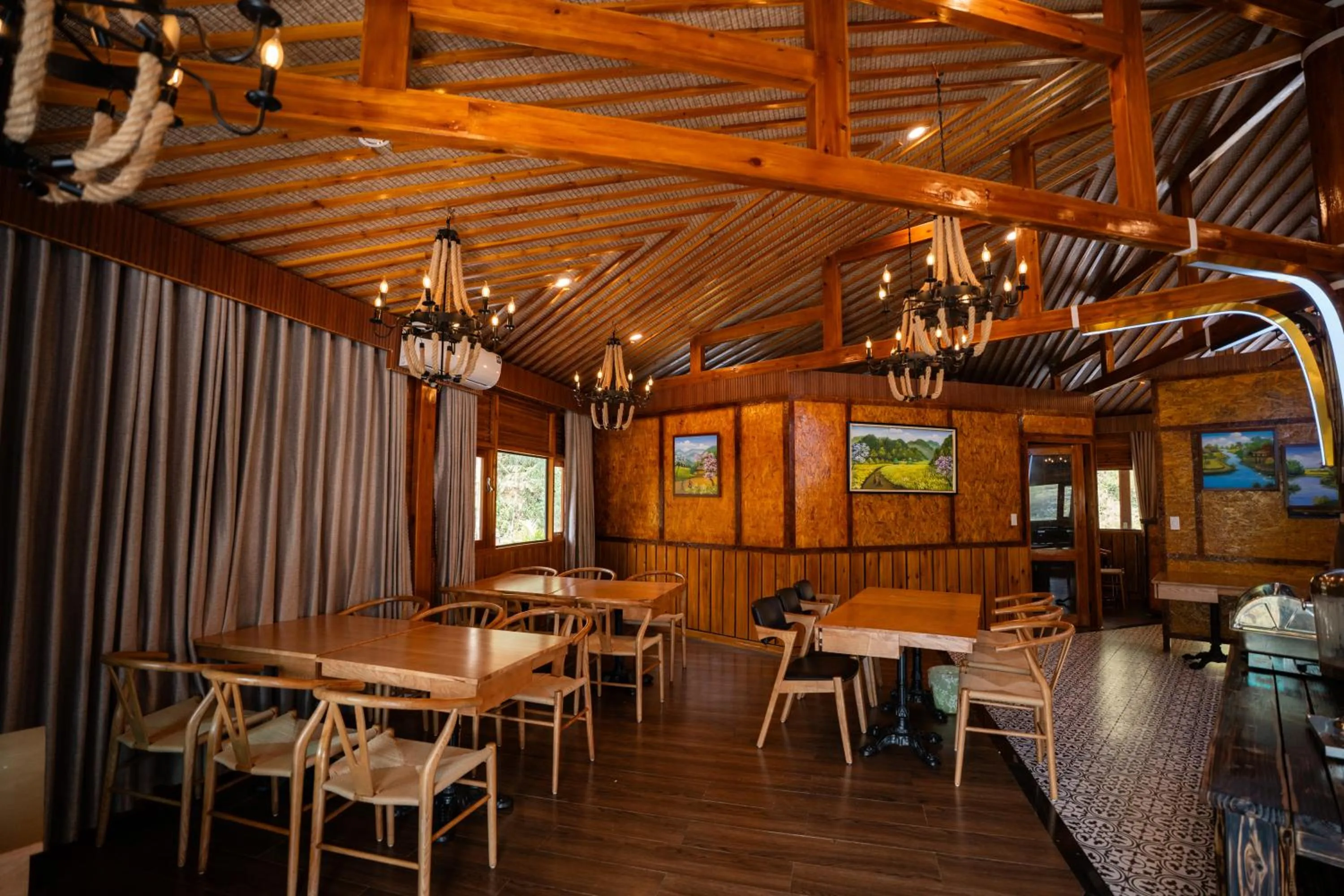 Sinai Bungalow & Hotel SaPa