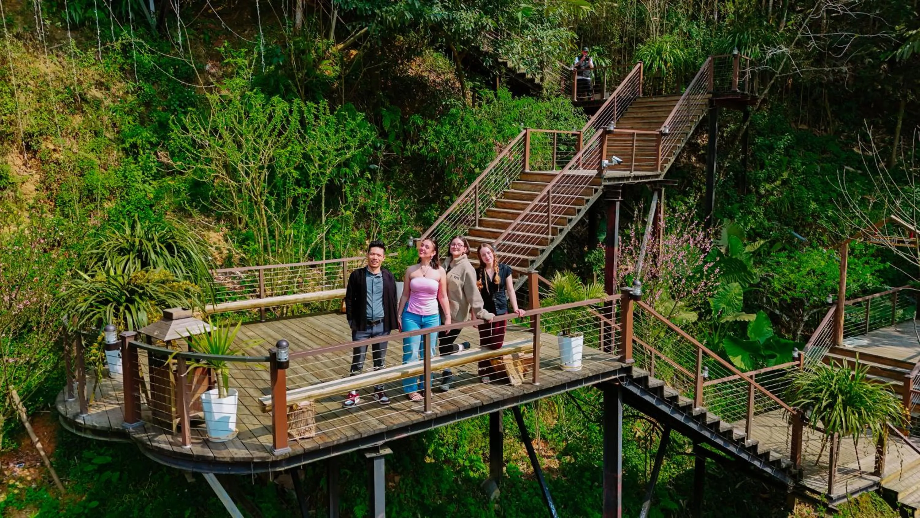 Sinai Bungalow & Hotel SaPa