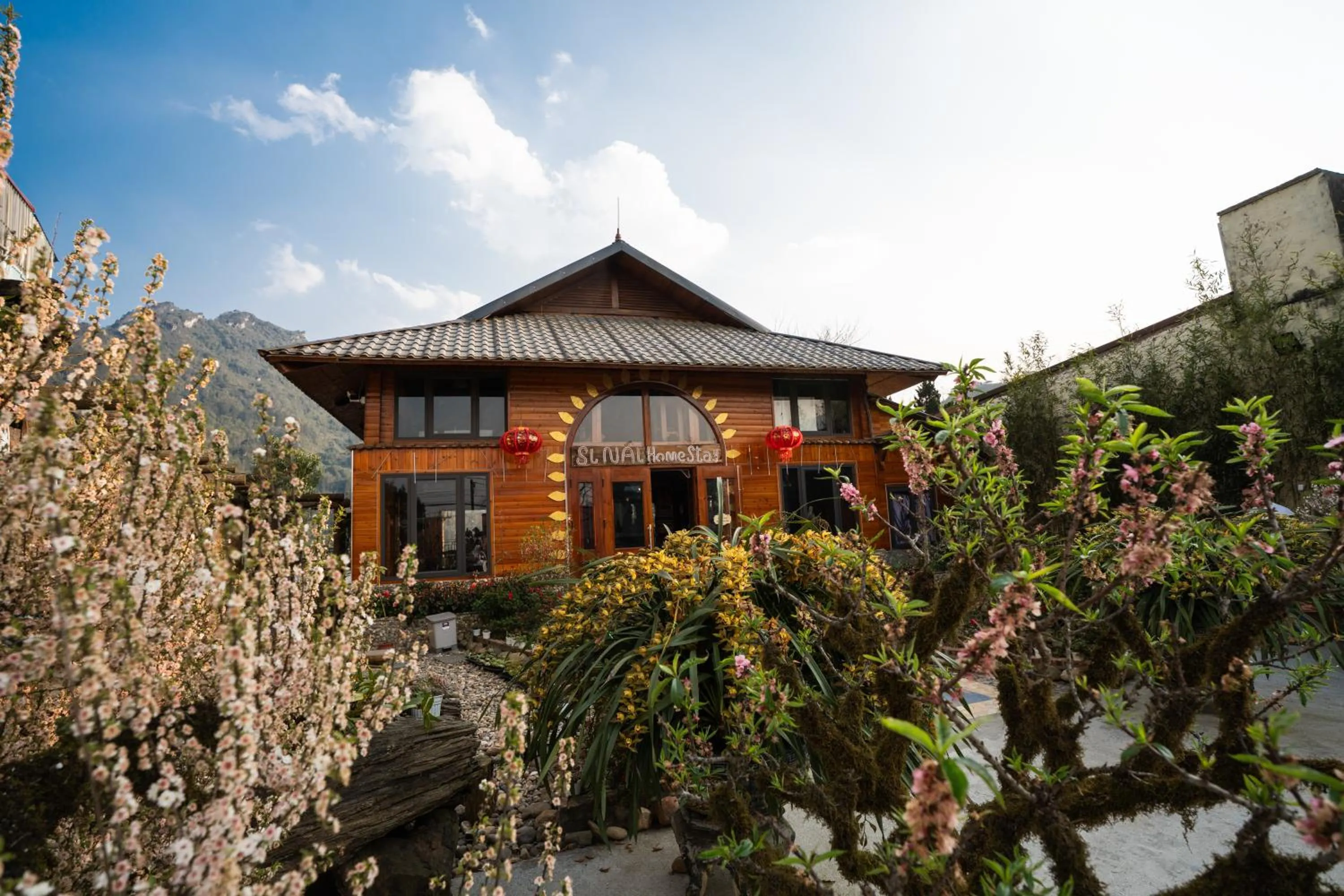 Sinai Bungalow & Hotel SaPa