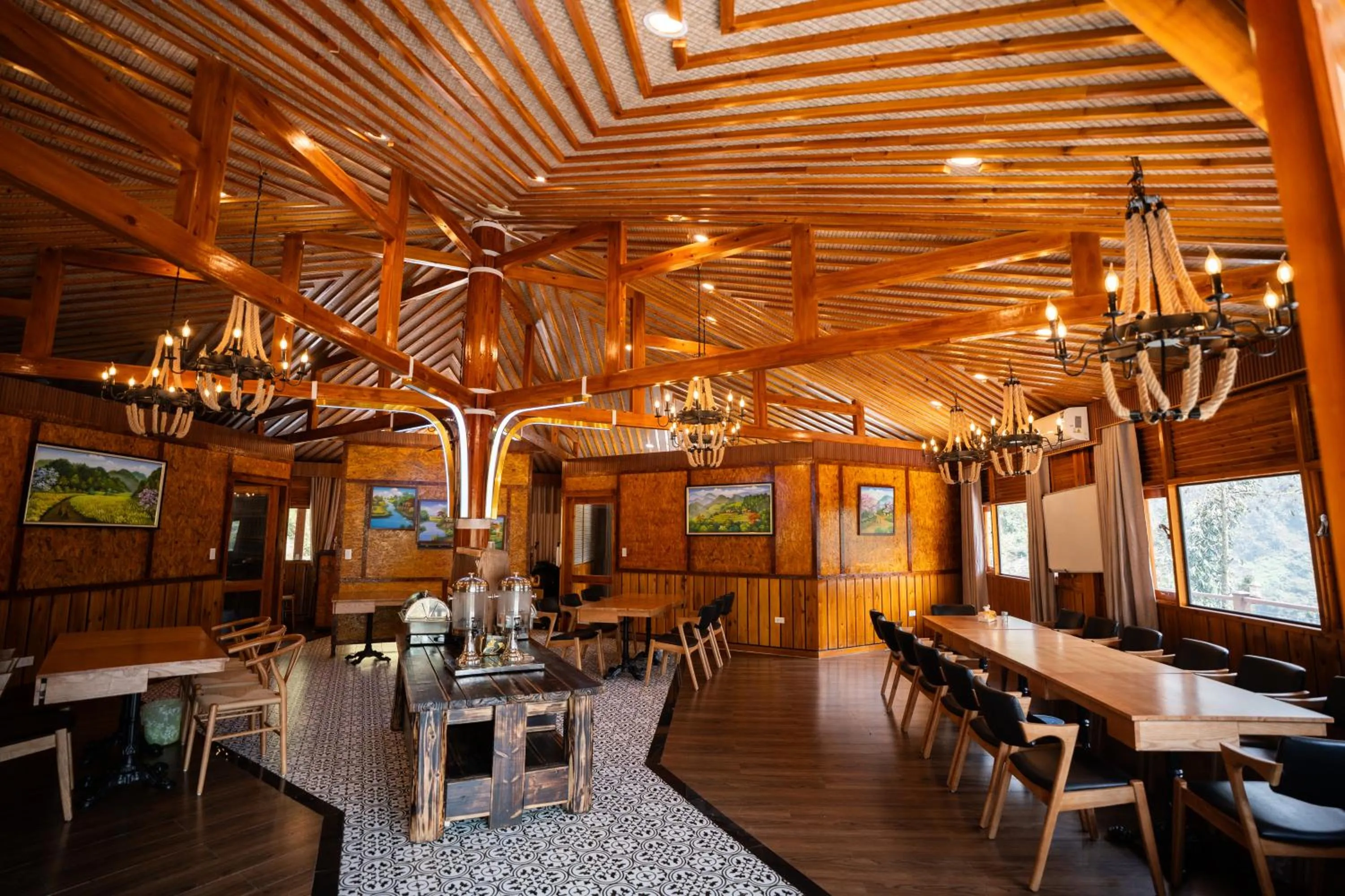 Sinai Bungalow & Hotel SaPa