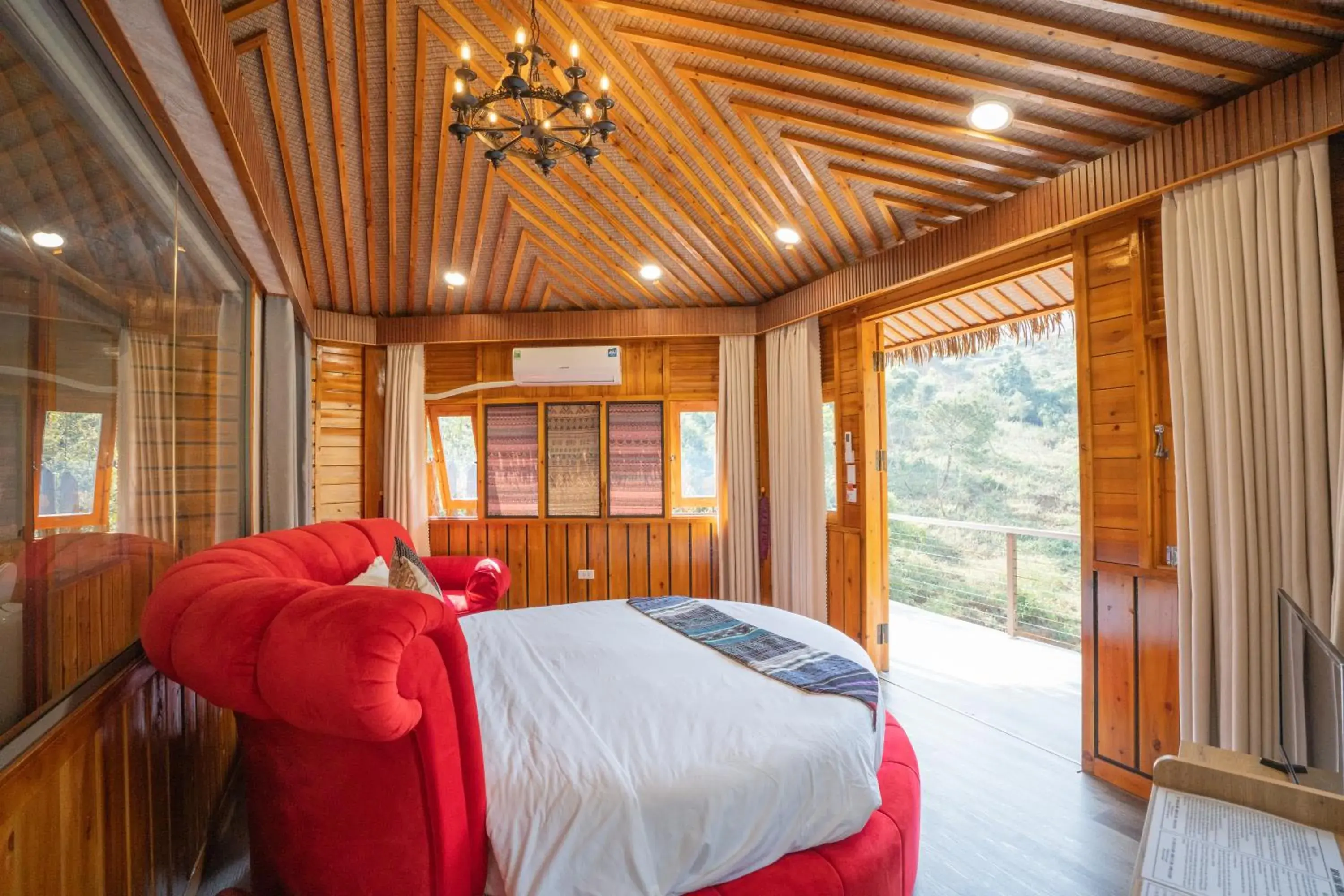 Deluxe Bungalow in Sinai Bungalow & Hotel SaPa Deluxe Bungalow in Sinai Bungalow & Hotel SaPa