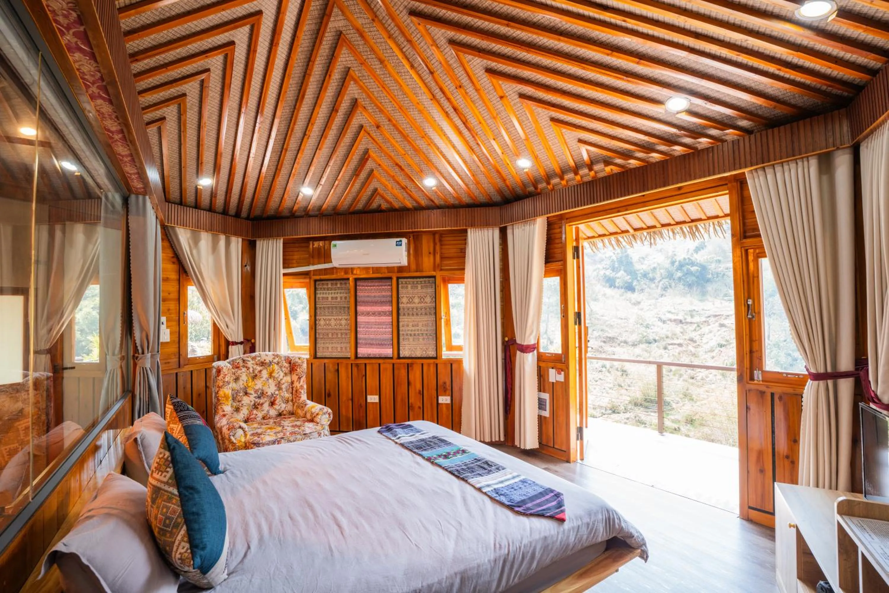 Bed in Sinai Bungalow & Hotel SaPa