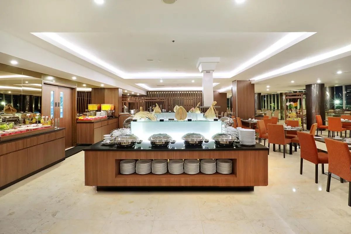 Restaurant/places to eat in Aston Kupang Hotel & Convention Center