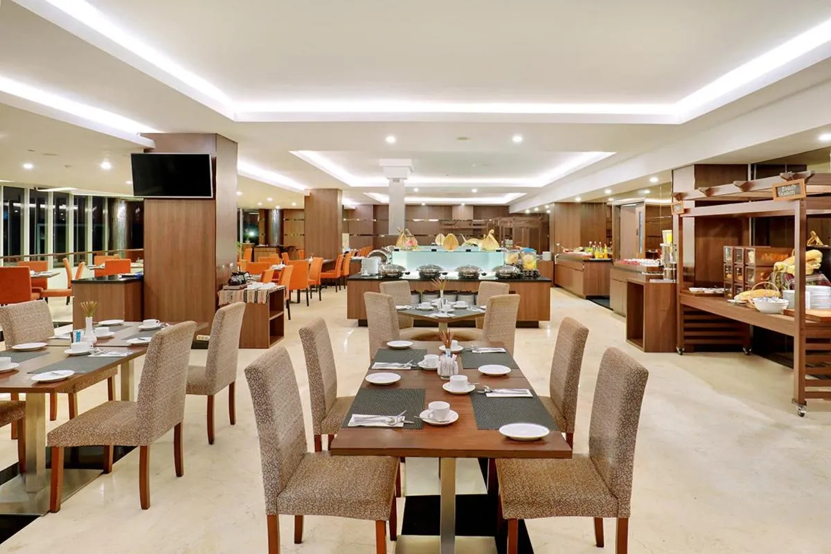 Restaurant/places to eat in Aston Kupang Hotel & Convention Center