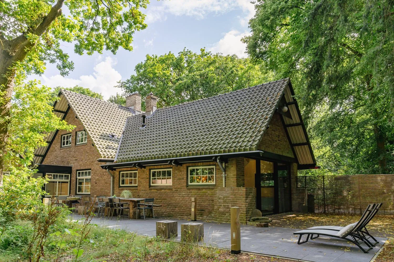 Property building in blooming