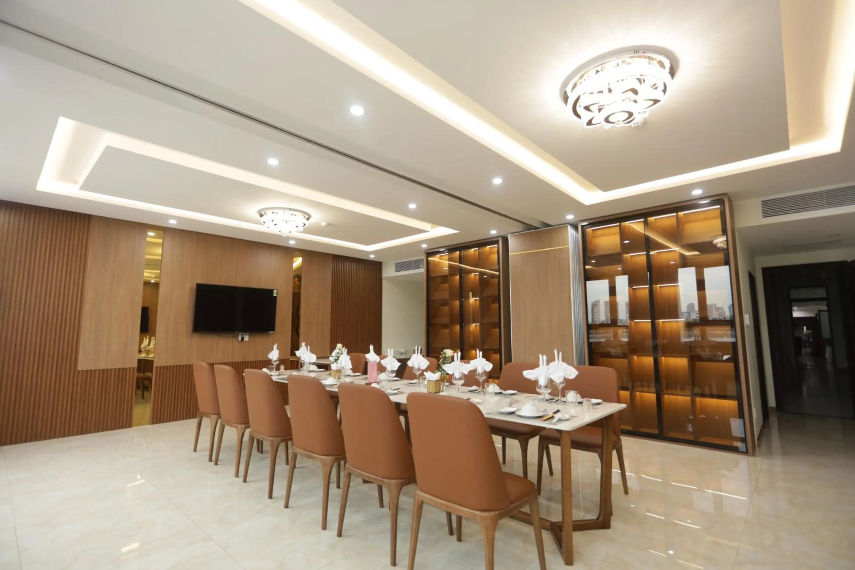 Restaurant/places to eat in T.26 Hotel