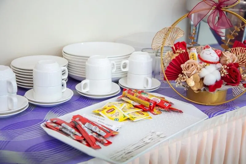 Food and drinks in Southern Tip Hotel - City & 100m walk to McDonald's & FREE DOBI