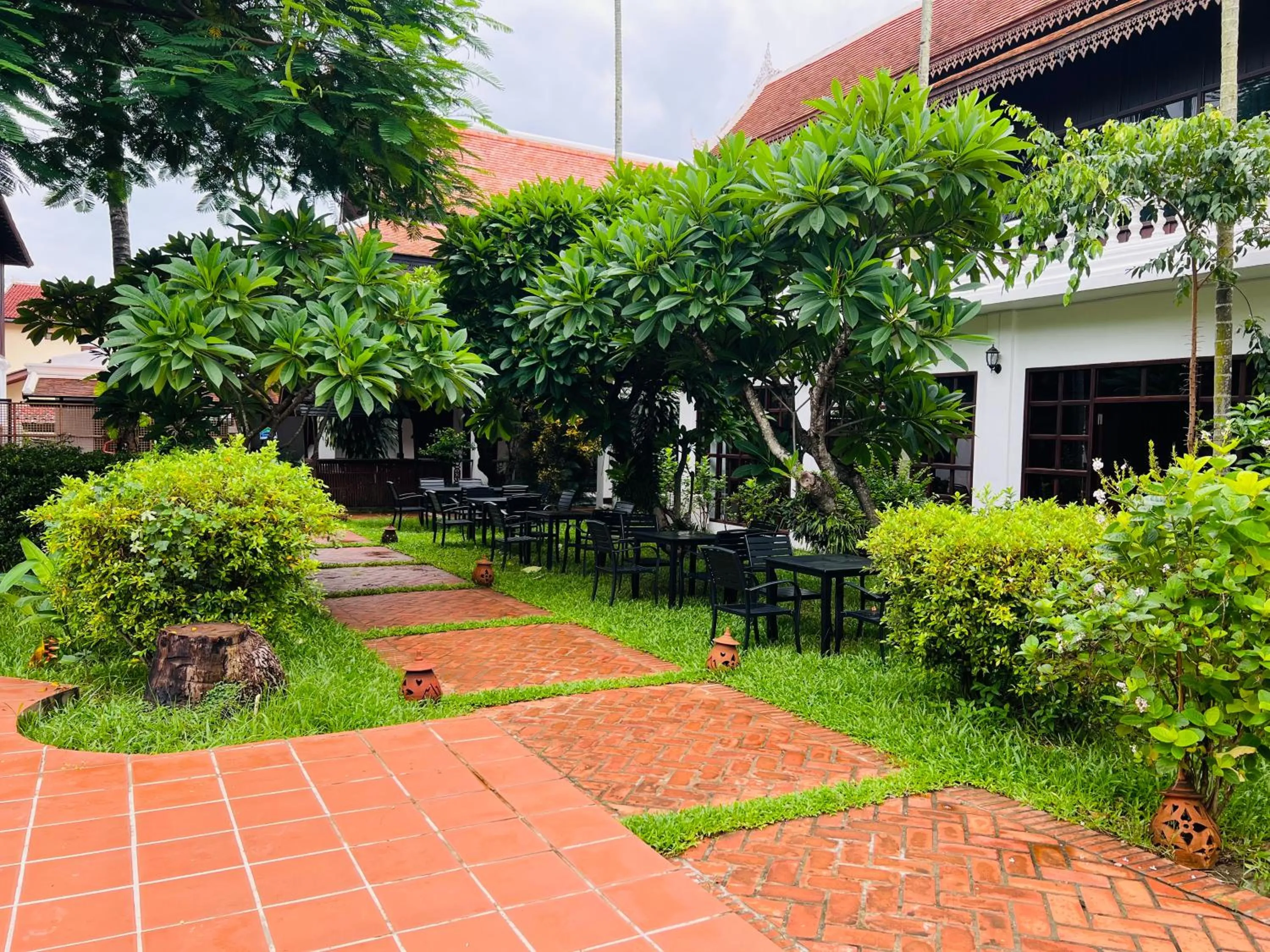 Garden in Meuangluang Hotel