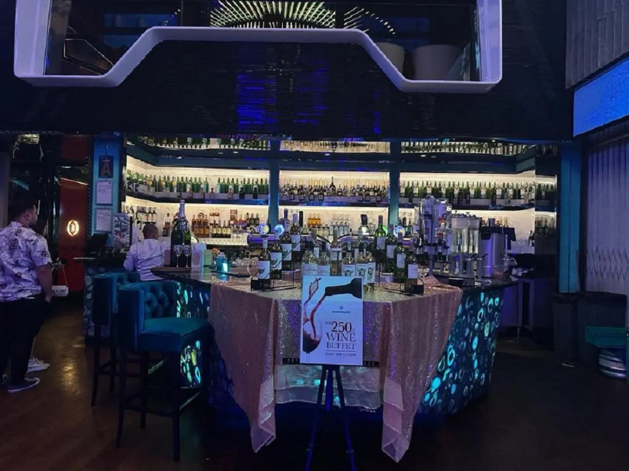 Restaurant/places to eat in The Platinum KLCC Luxury Suite