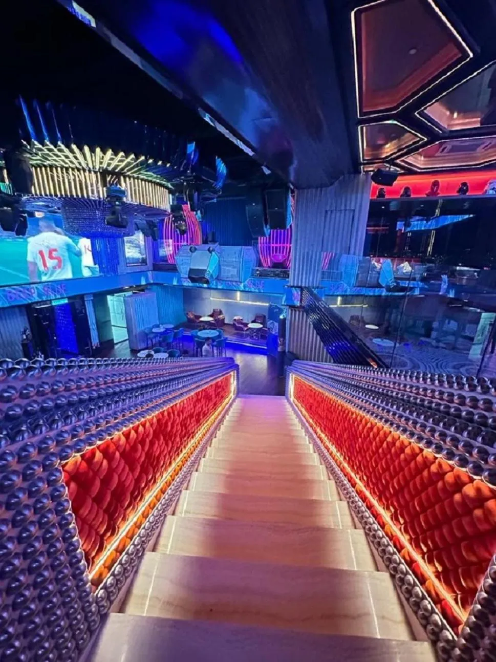 Restaurant/places to eat, Banquet Facilities in The Platinum KLCC Luxury Suite