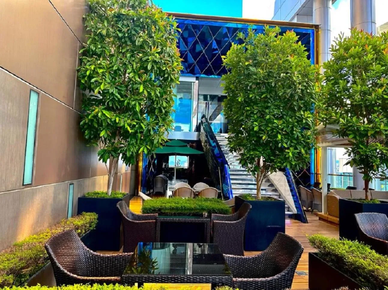 Restaurant/places to eat in The Platinum KLCC Luxury Suite