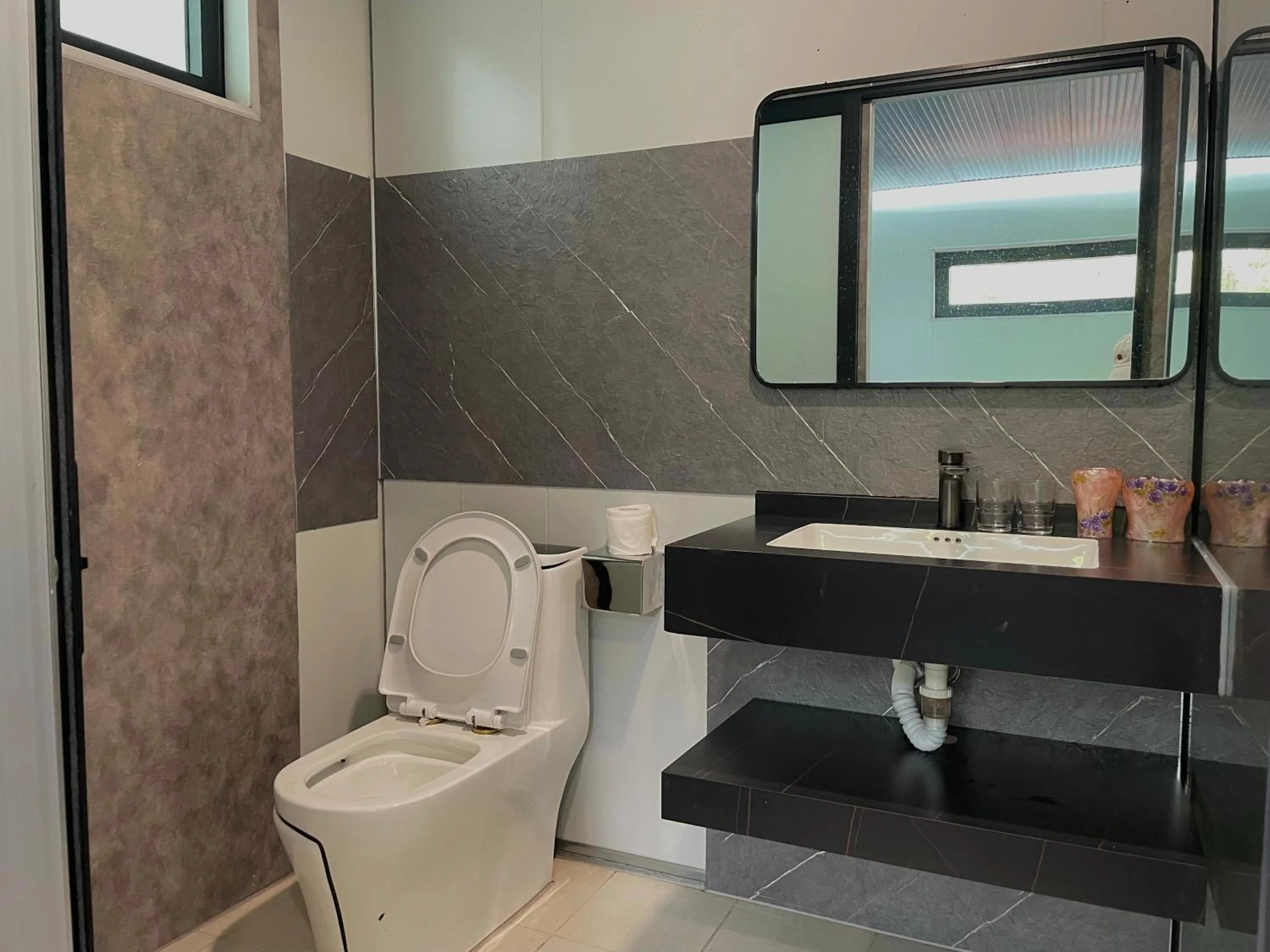 Shower in Halo Retreat