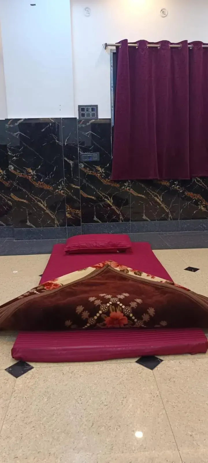 Single Bed in Dormitory Room in Hotel Diamond Inn Single Bed in Dormitory Room in Hotel Diamond Inn