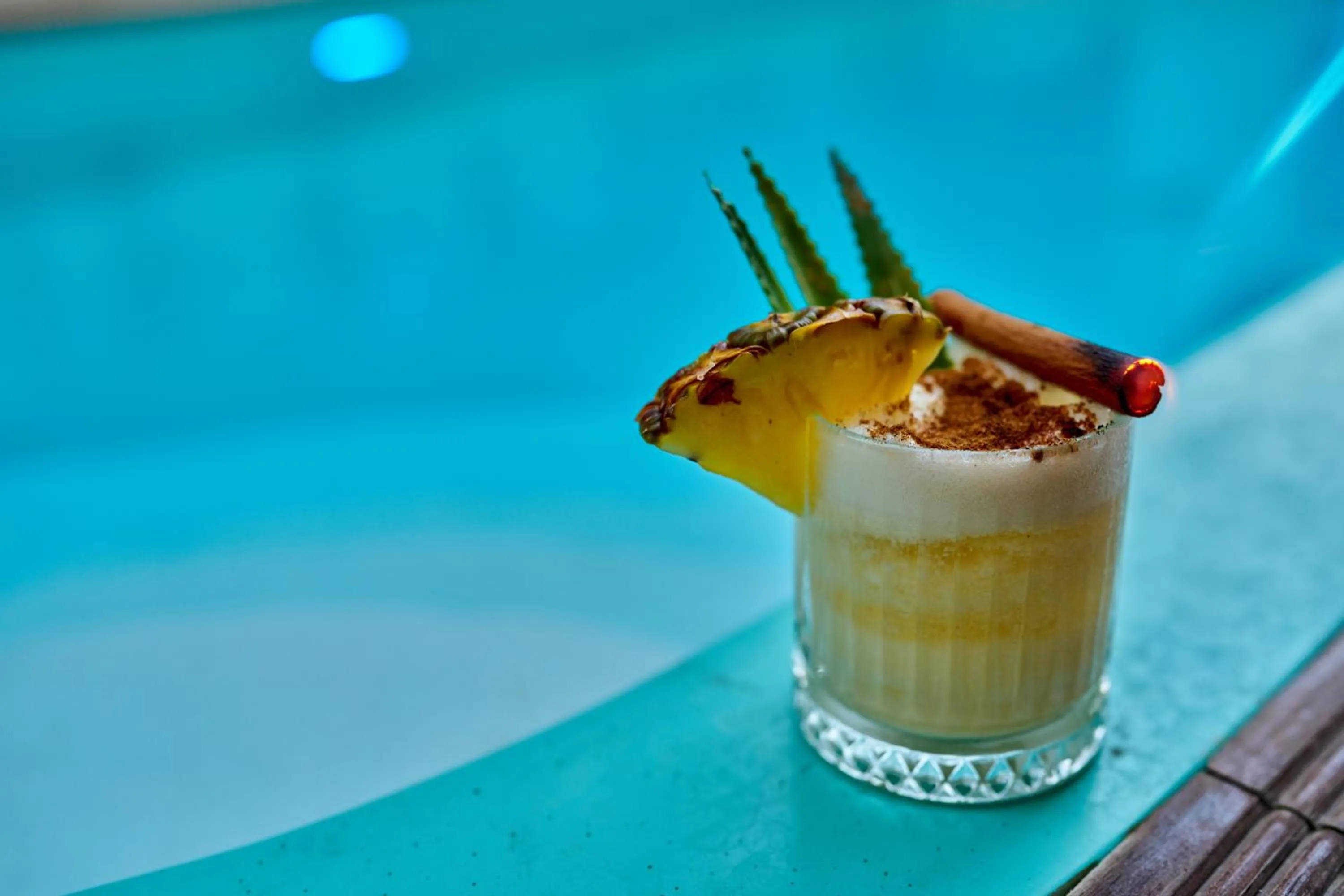 Food and drinks in Lilium Boutique Hotel