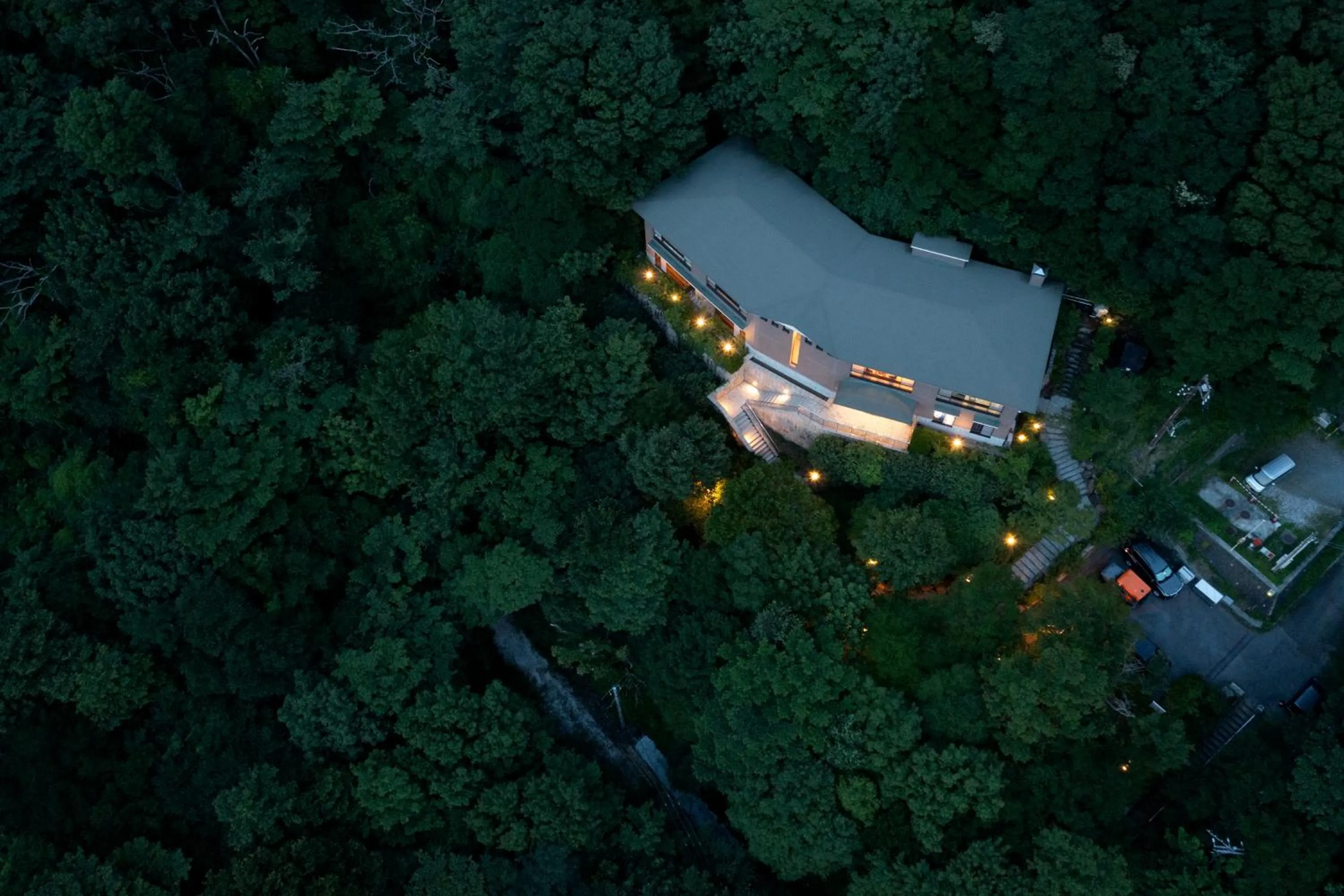 Bird's eye view in Hakone Ashinoko Bikeikan 箱根芦ノ湖 美景館